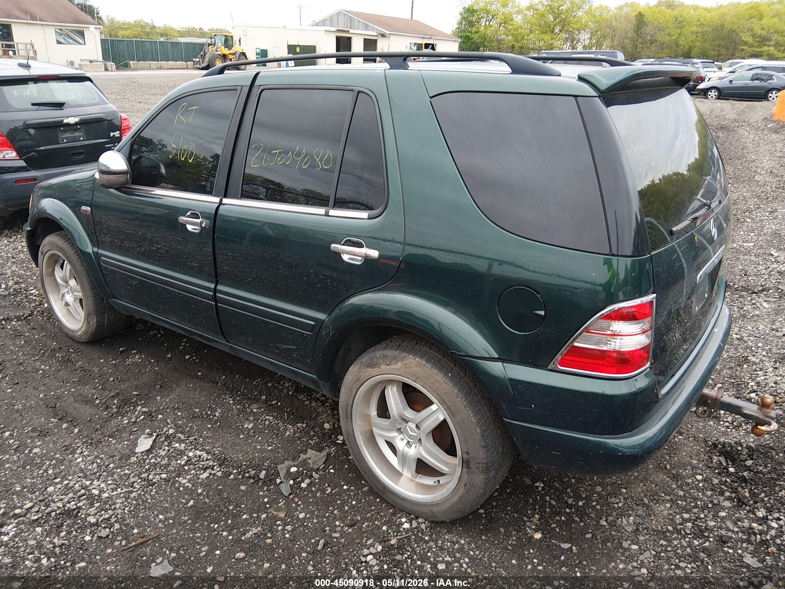 2000 Mercedes-benz Ml 320   Green vin: 4JGAB54E5YA166842