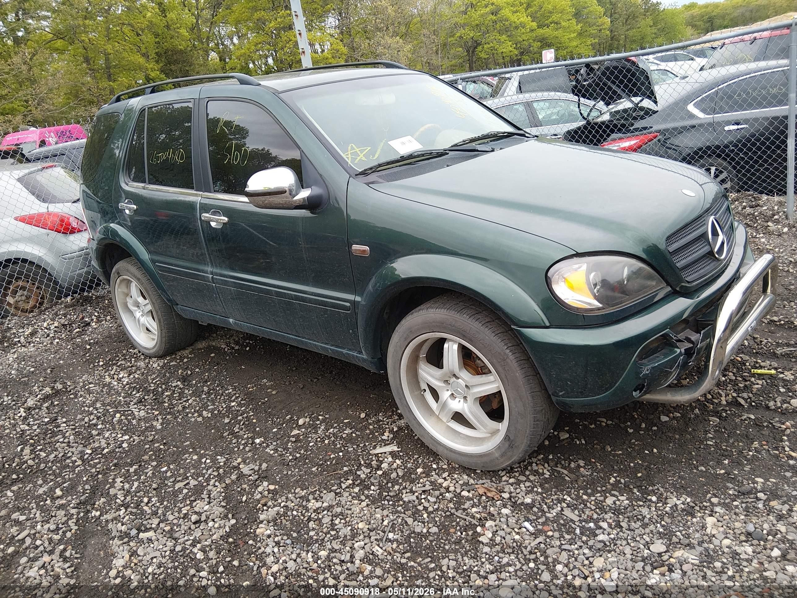 2000 Mercedes-benz Ml 320   Green vin: 4JGAB54E5YA166842