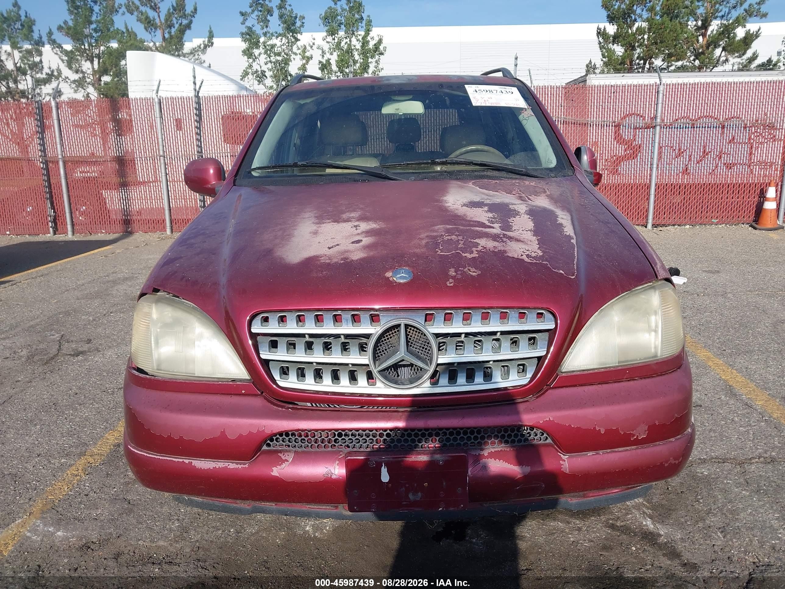 2000 Mercedes-benz Ml 320   Темно-бордовый vin: 4JGAB54E6YA199445