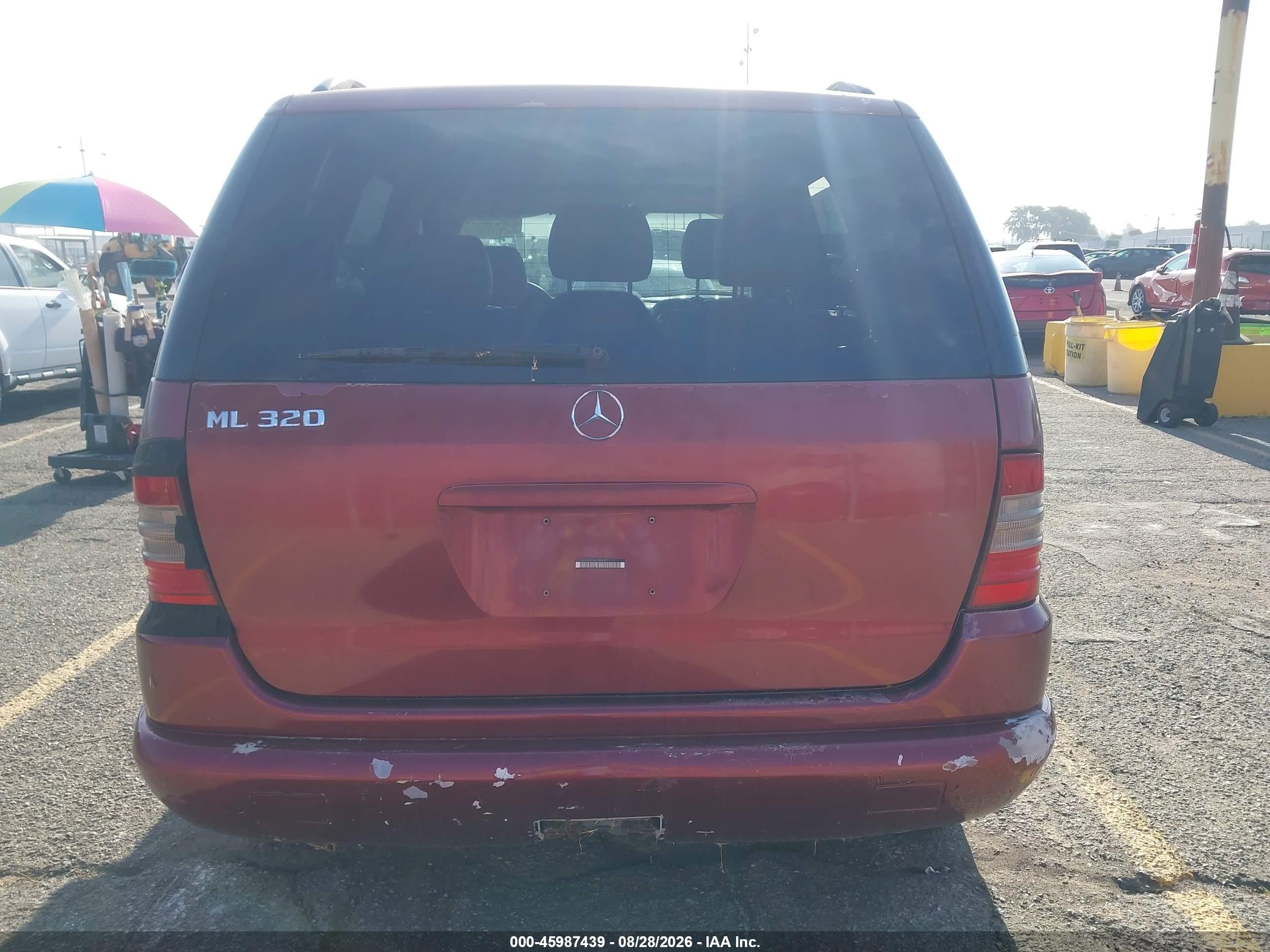 2000 Mercedes-benz Ml 320   Темно-бордовый vin: 4JGAB54E6YA199445