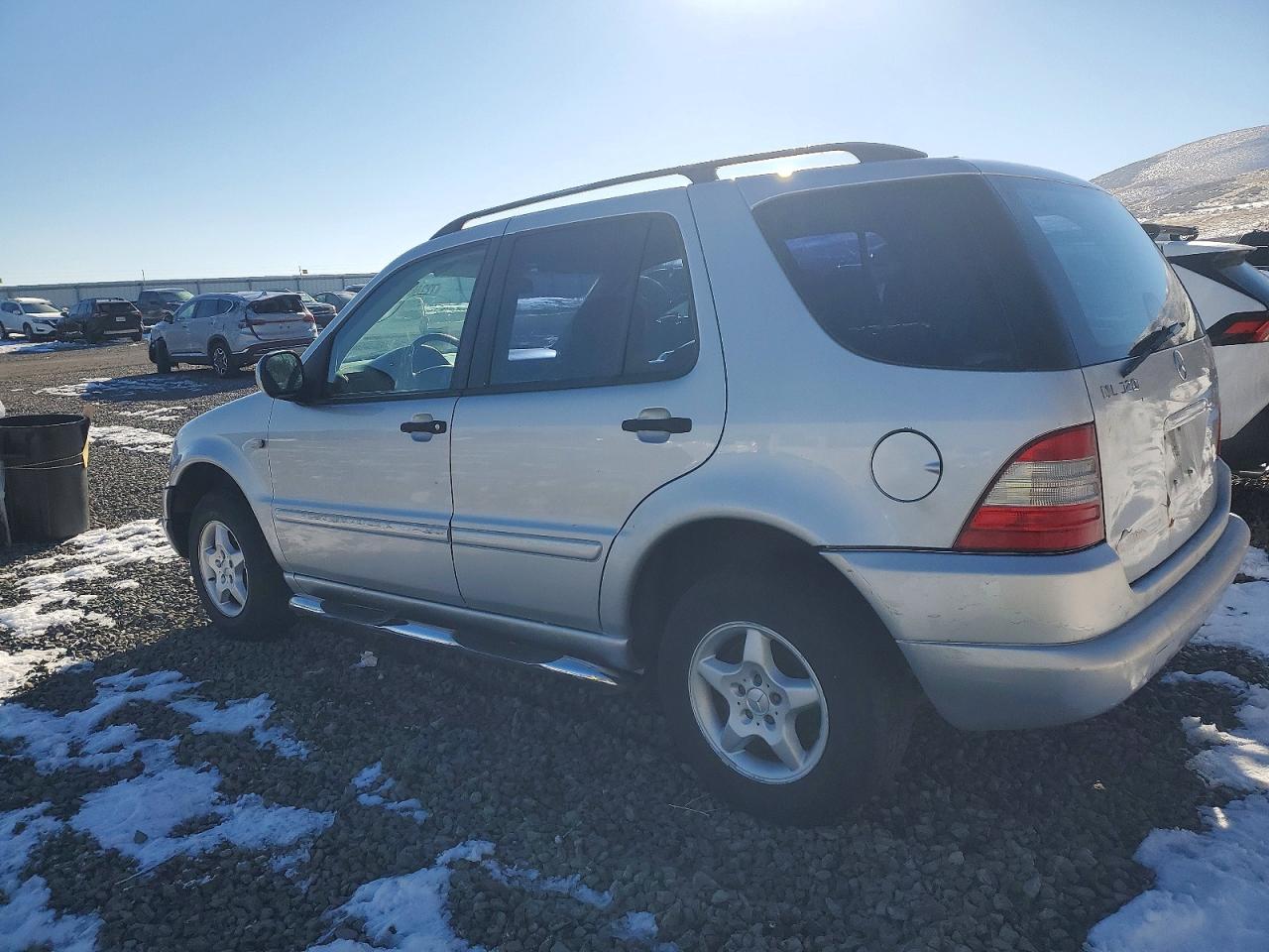 2000 Mercedes-benz Ml 320 Серебряный vin: 4JGAB54E6YA210542