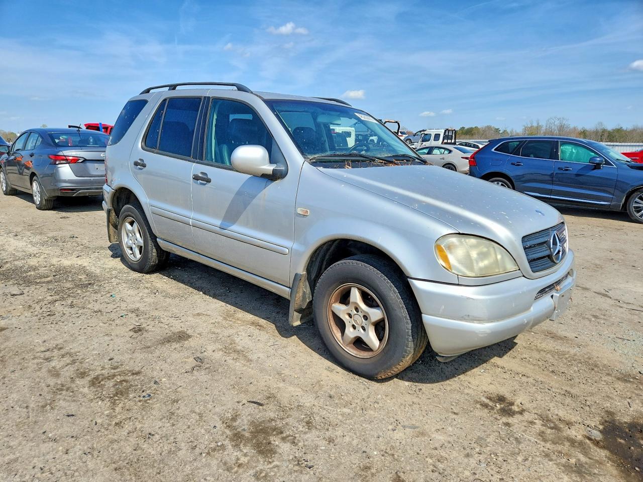 2000 Mercedes-benz Ml 320 Серебряный vin: 4JGAB54E6YA221301