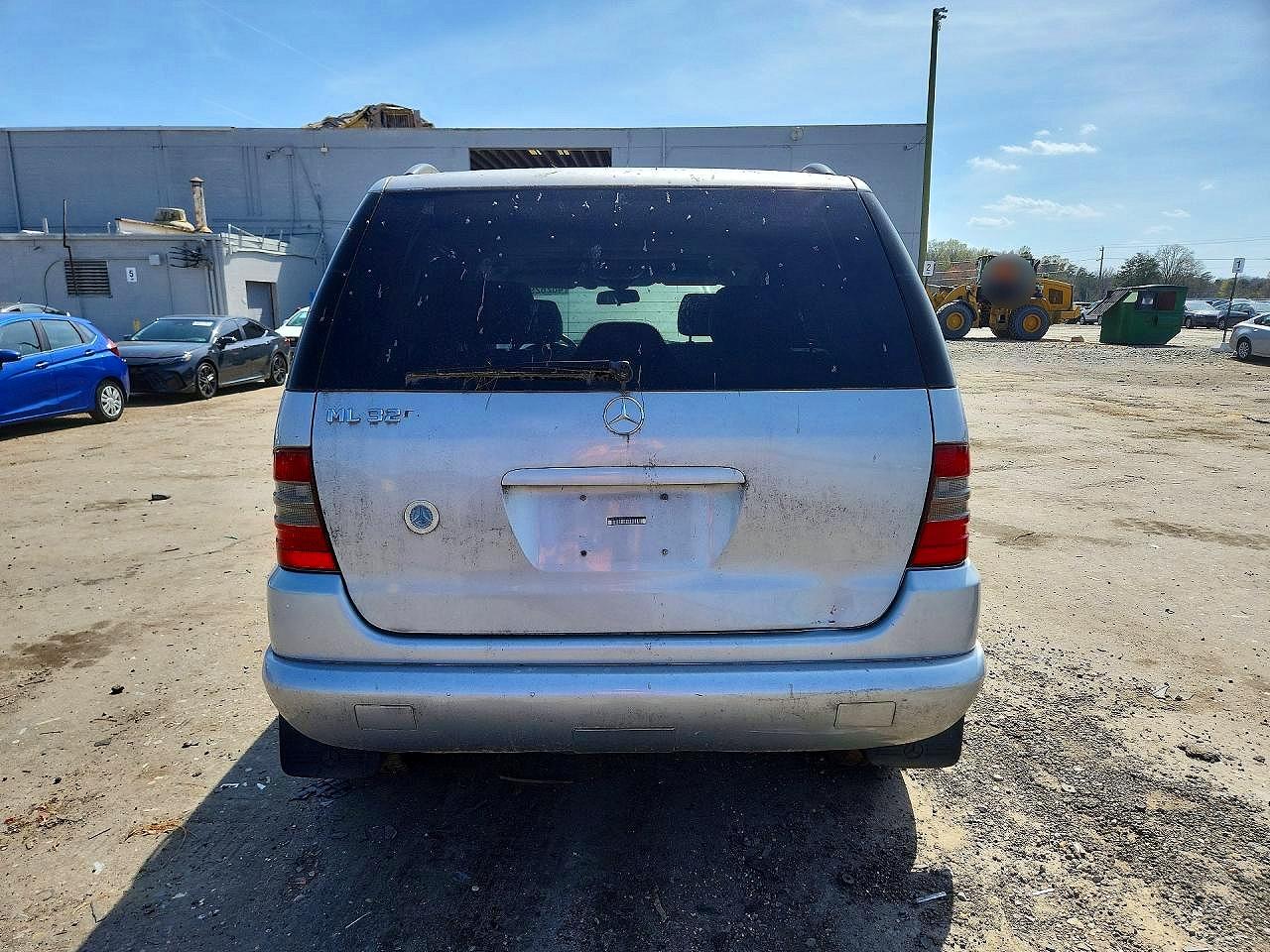 2000 Mercedes-benz Ml 320 Серебряный vin: 4JGAB54E6YA221301