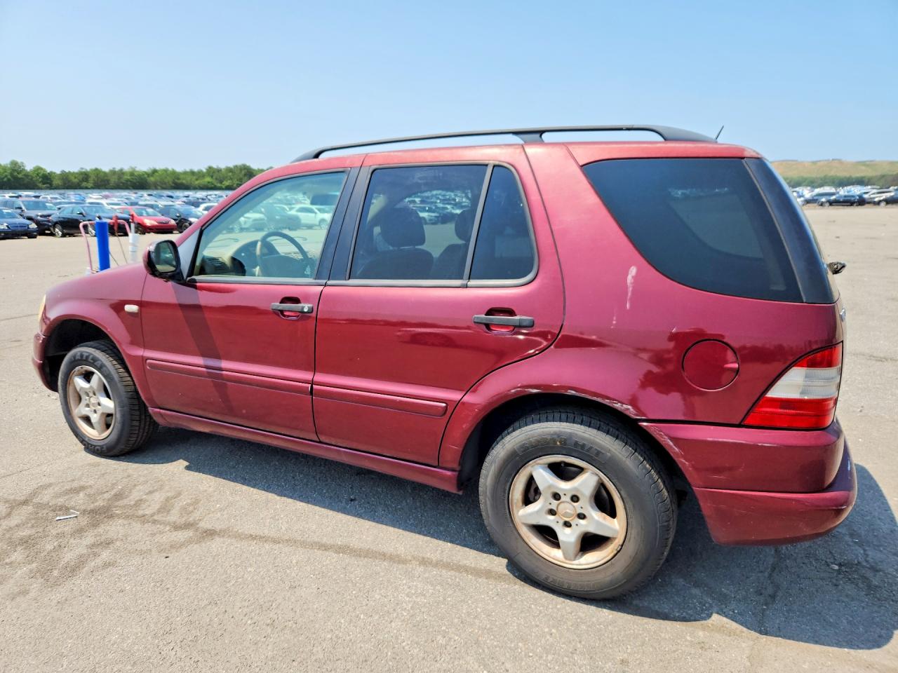 2001 Mercedes-benz Ml 320 Burgundy vin: 4JGAB54E71A249243