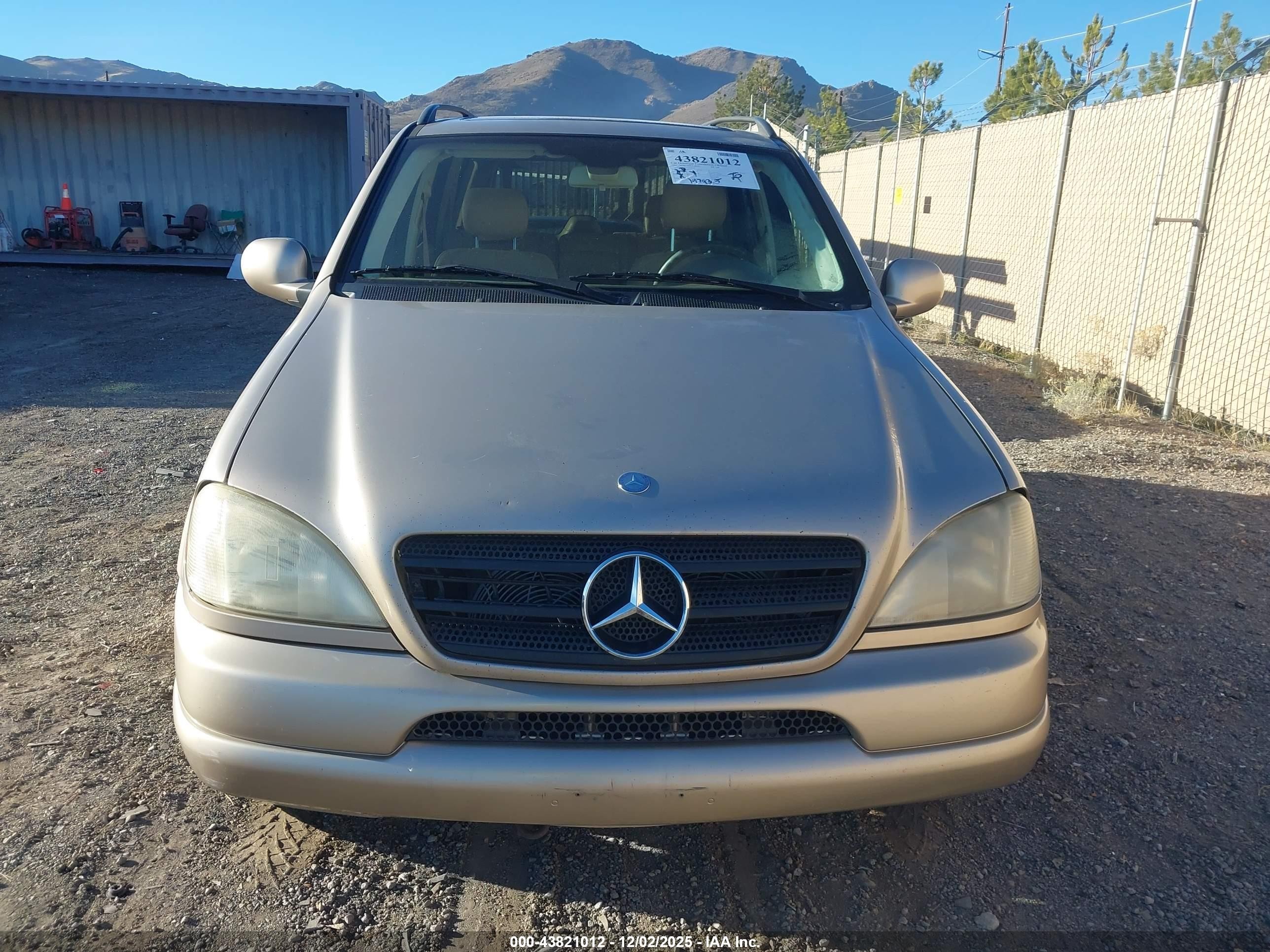 2001 Mercedes-benz Ml 320   Gold vin: 4JGAB54E71A274756