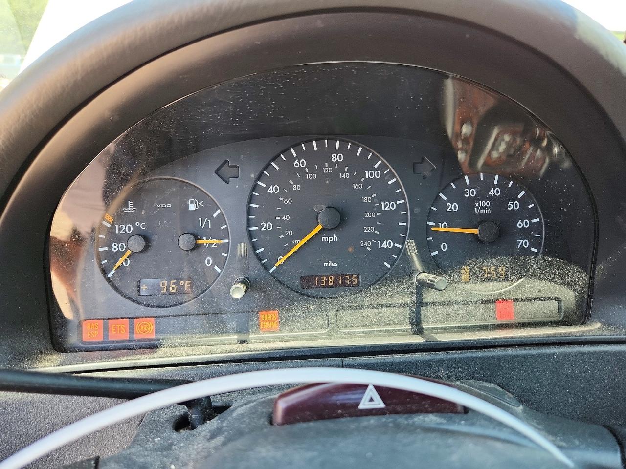 2002 Mercedes-benz Ml 320 Silver vin: 4JGAB54E72A343382
