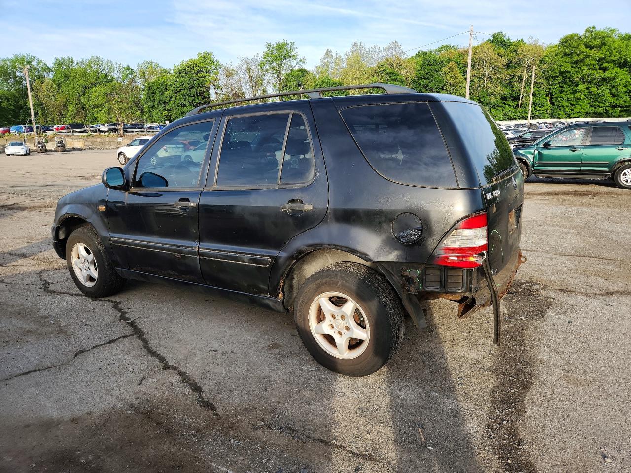 1999 Mercedes-benz Ml 320 Black vin: 4JGAB54E7XA140967