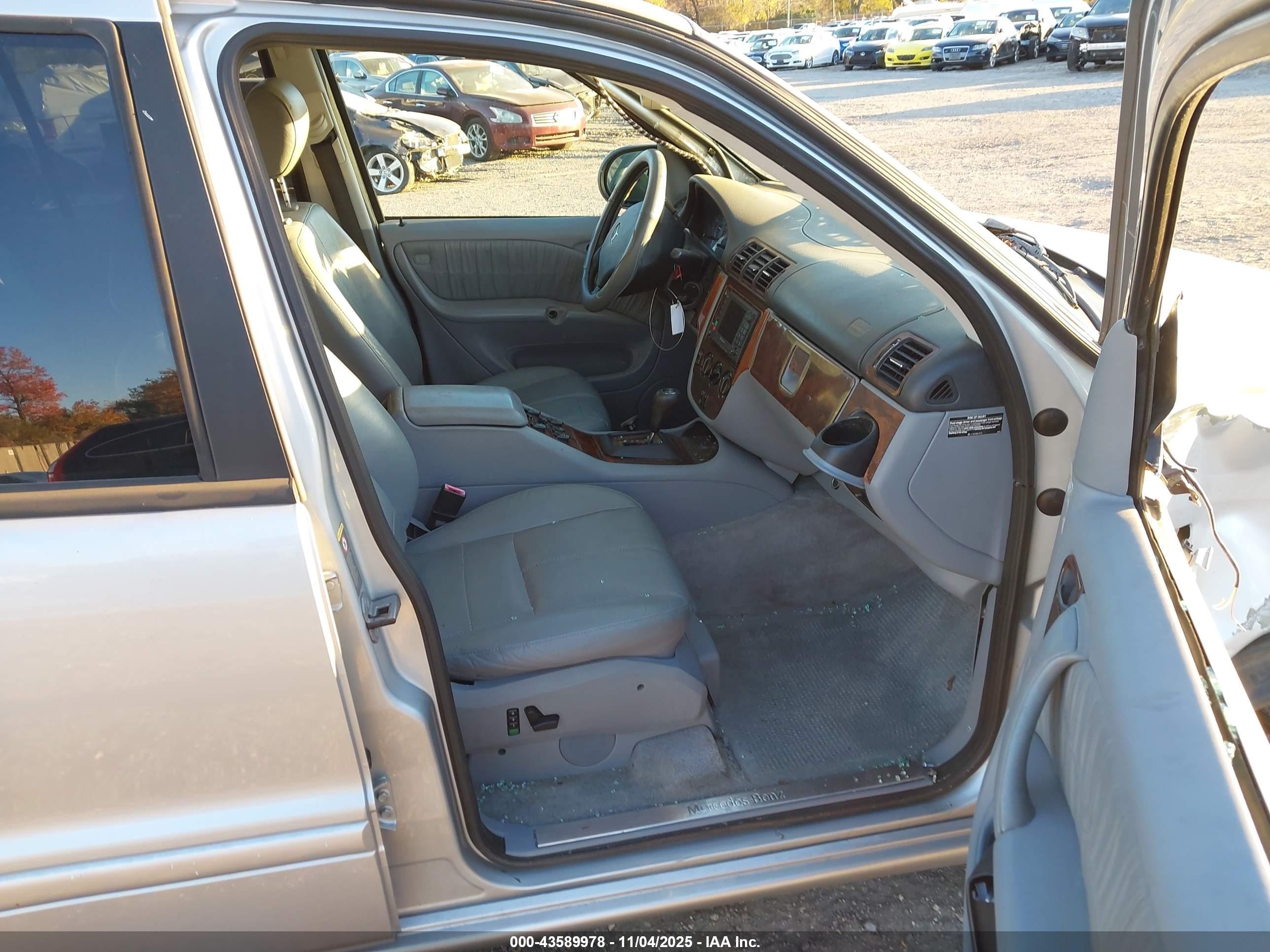 2001 Mercedes-benz Ml 320   Silver vin: 4JGAB54E81A280629