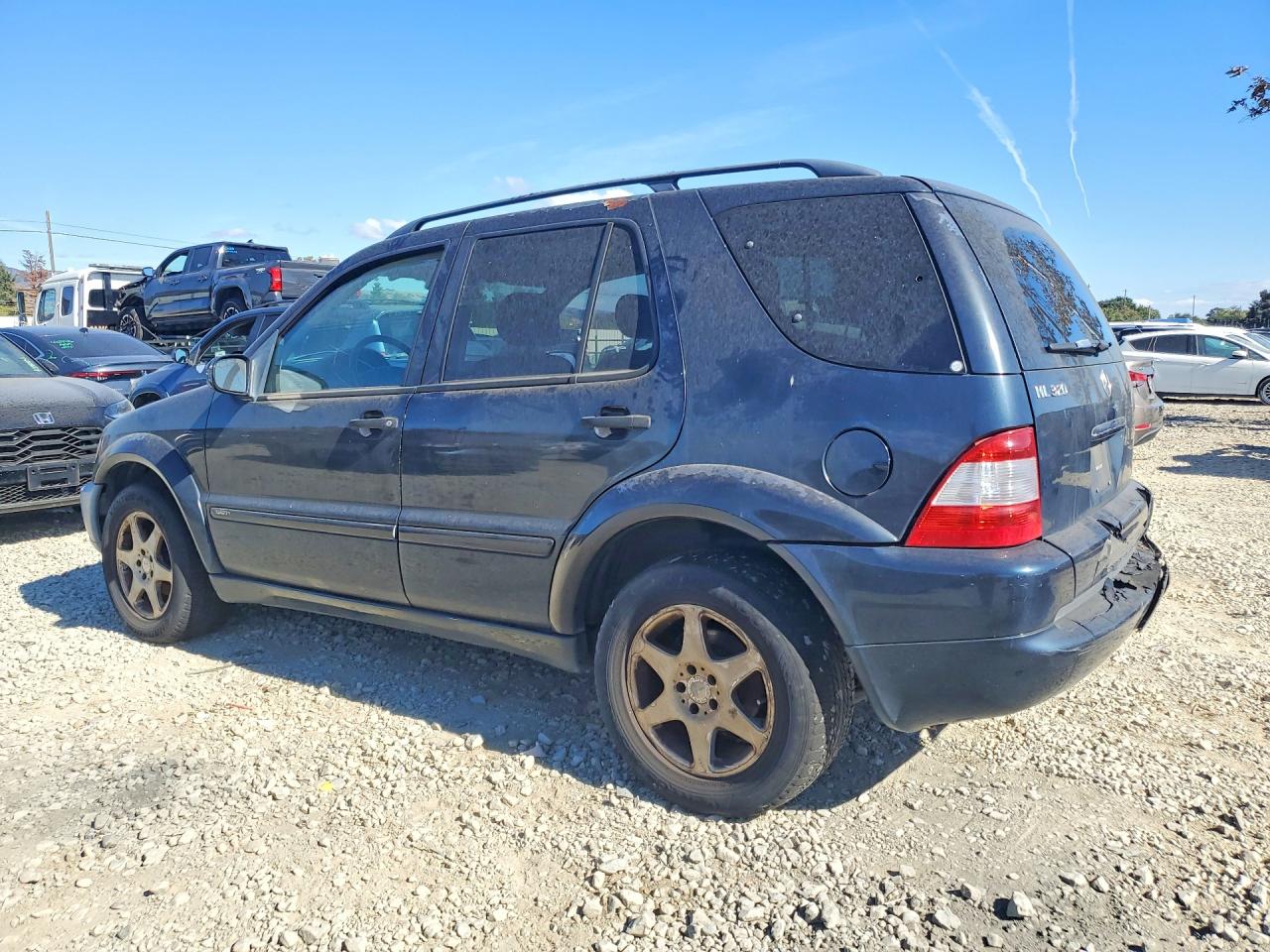 2002 Mercedes-benz Ml 320 Black vin: 4JGAB54E82A307930