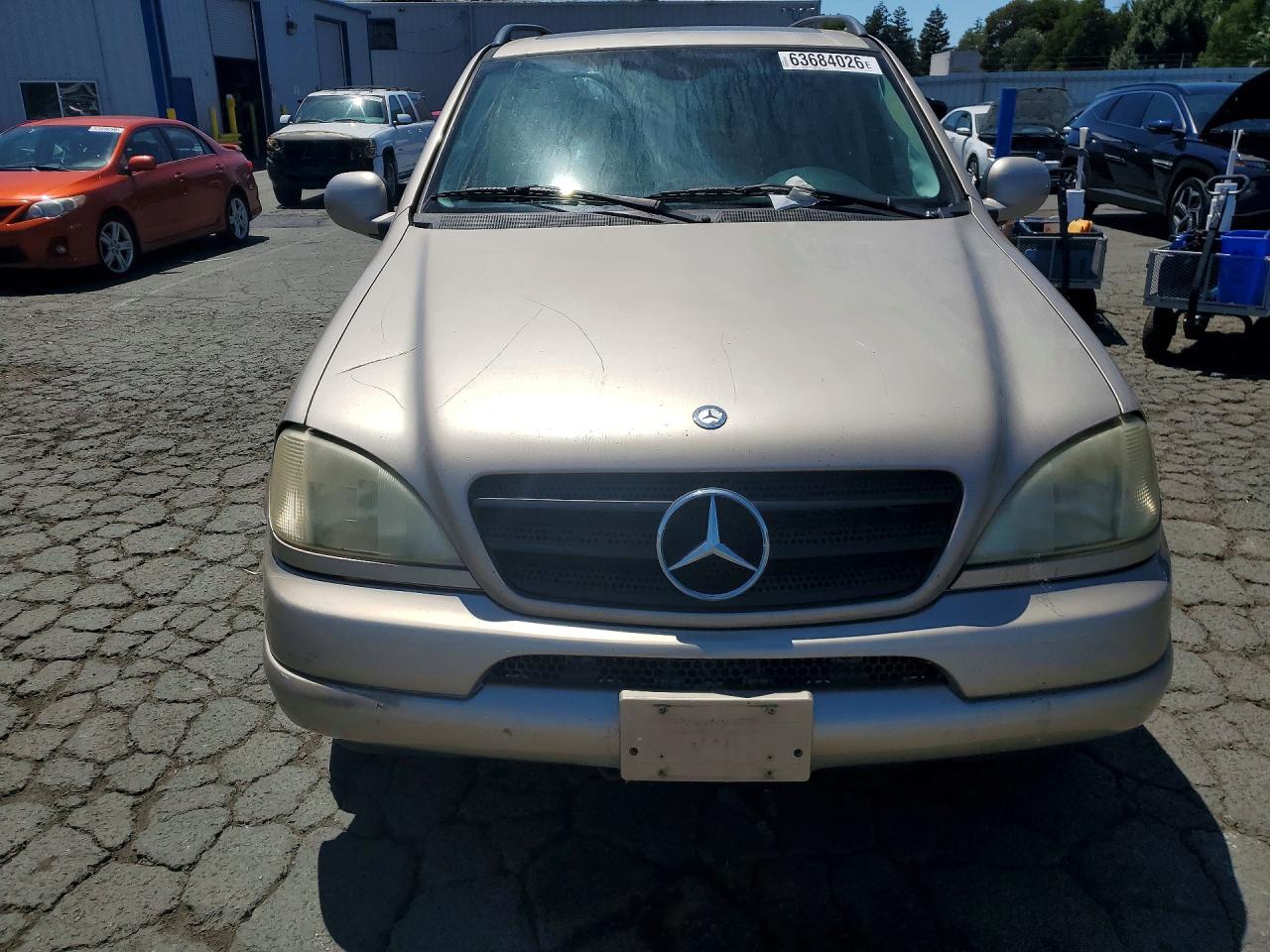 2001 Mercedes-benz Ml 320 Серебряный vin: 4JGAB54E91A243203