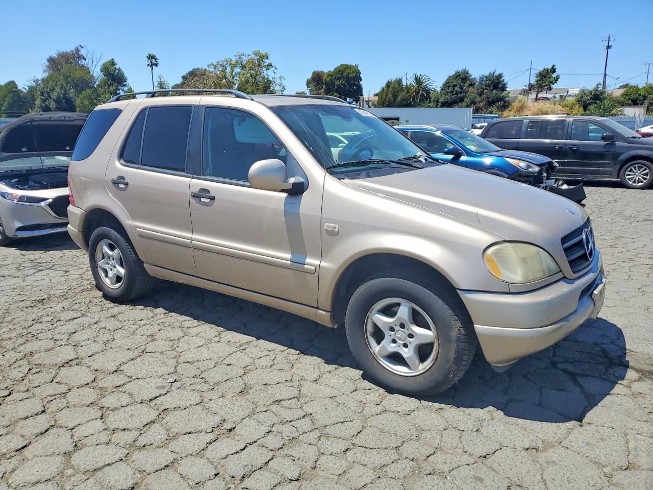 2001 Mercedes-benz Ml 320 Серебряный vin: 4JGAB54E91A243203