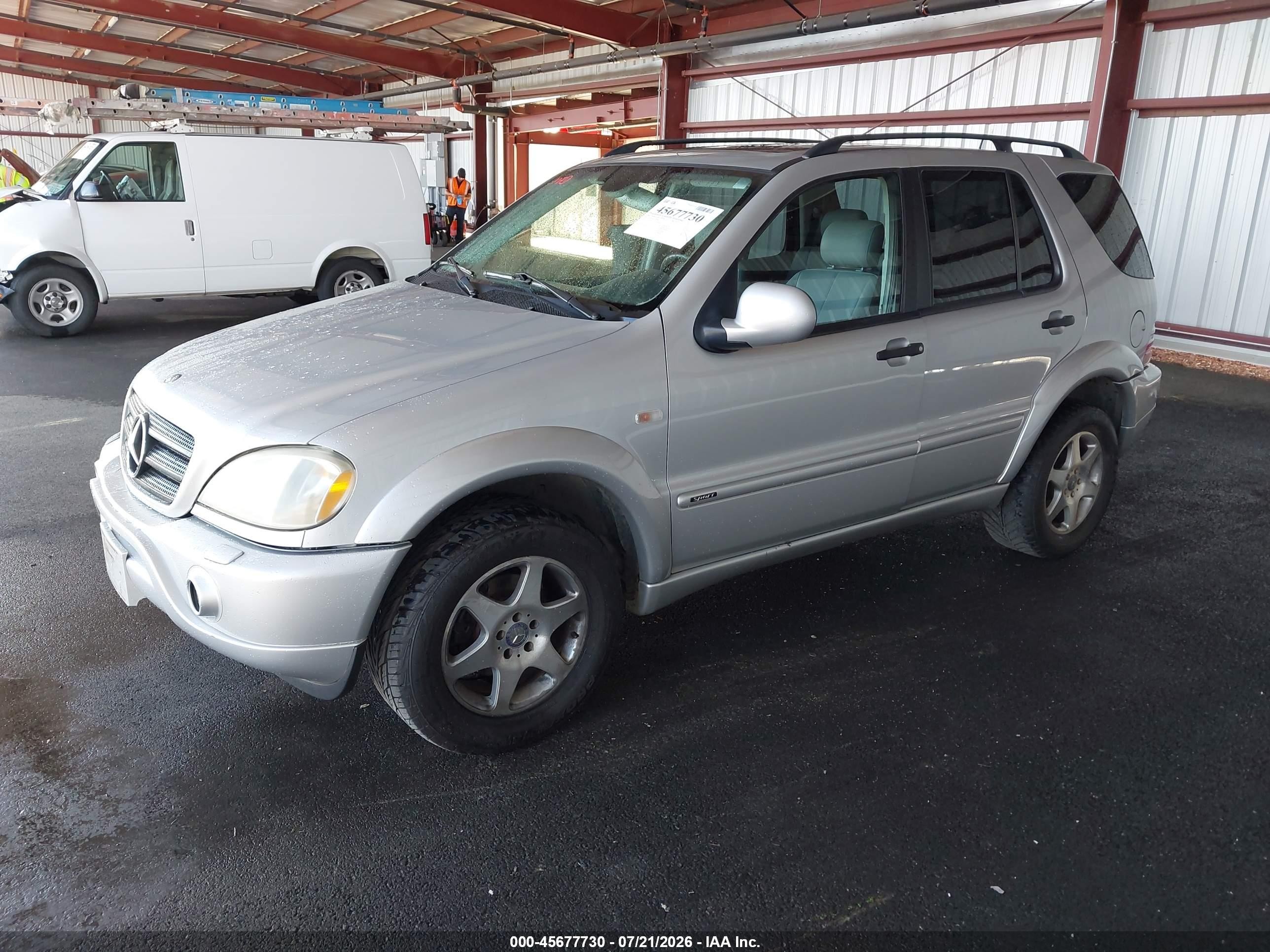 2001 Mercedes-benz Ml 320   Silver vin: 4JGAB54E91A284866