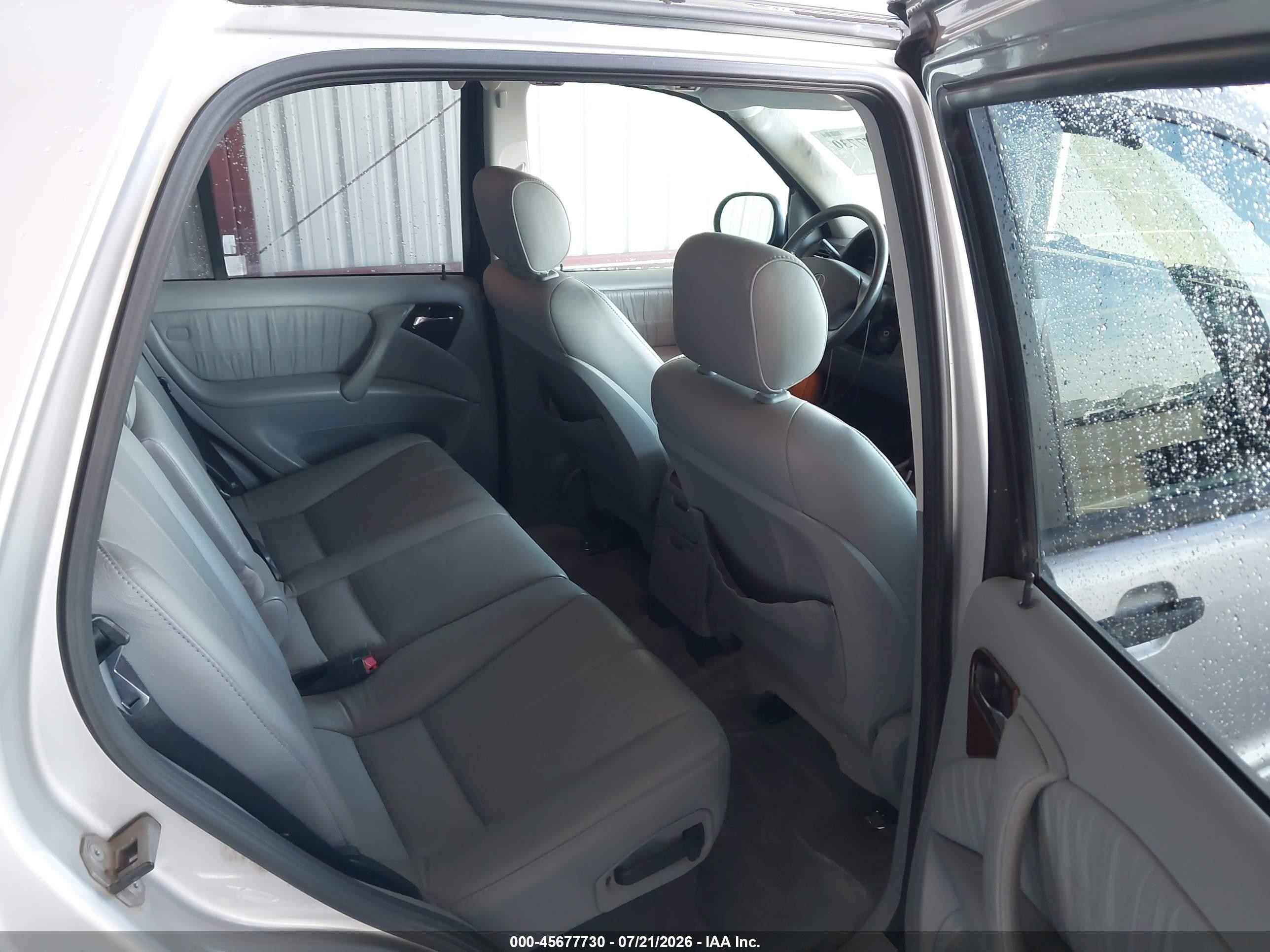 2001 Mercedes-benz Ml 320   Silver vin: 4JGAB54E91A284866