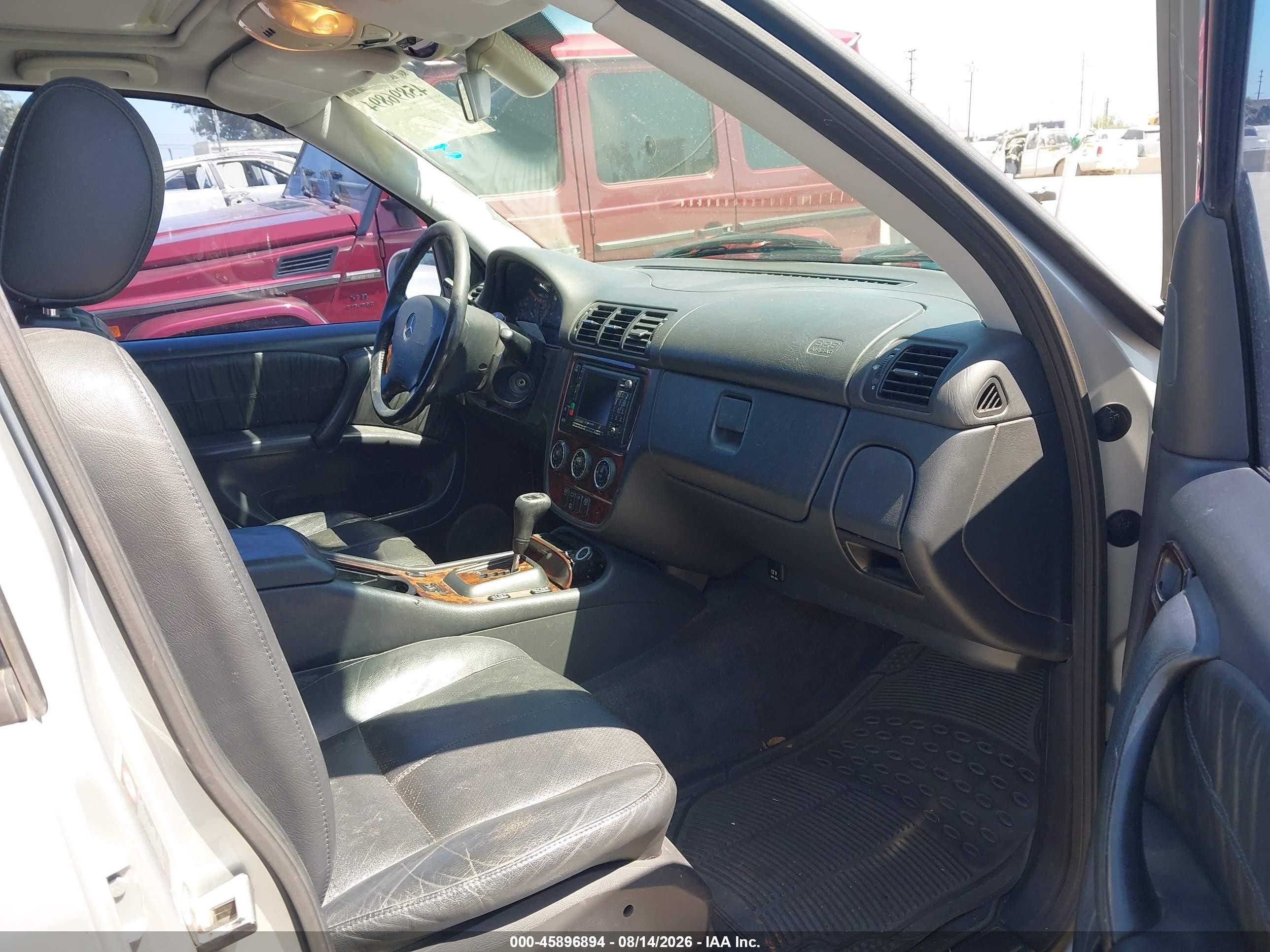 2002 Mercedes-benz Ml 320   Silver vin: 4JGAB54E92A354299