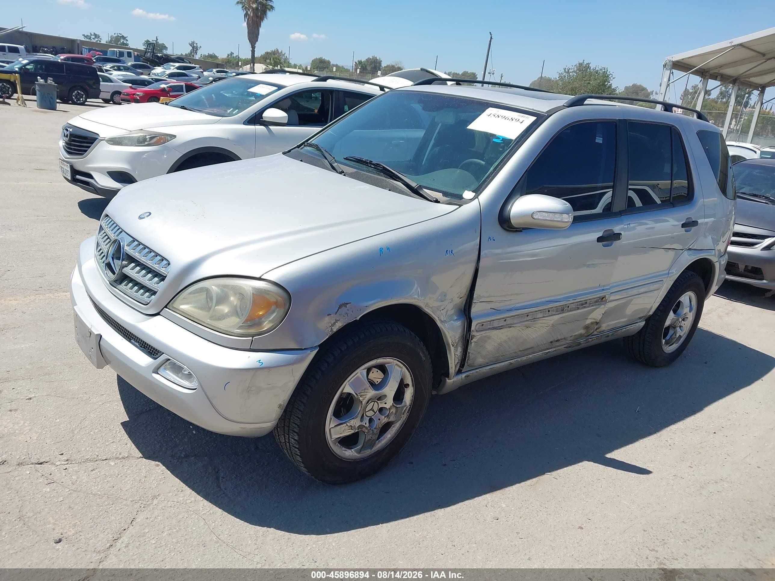 2002 Mercedes-benz Ml 320   Silver vin: 4JGAB54E92A354299