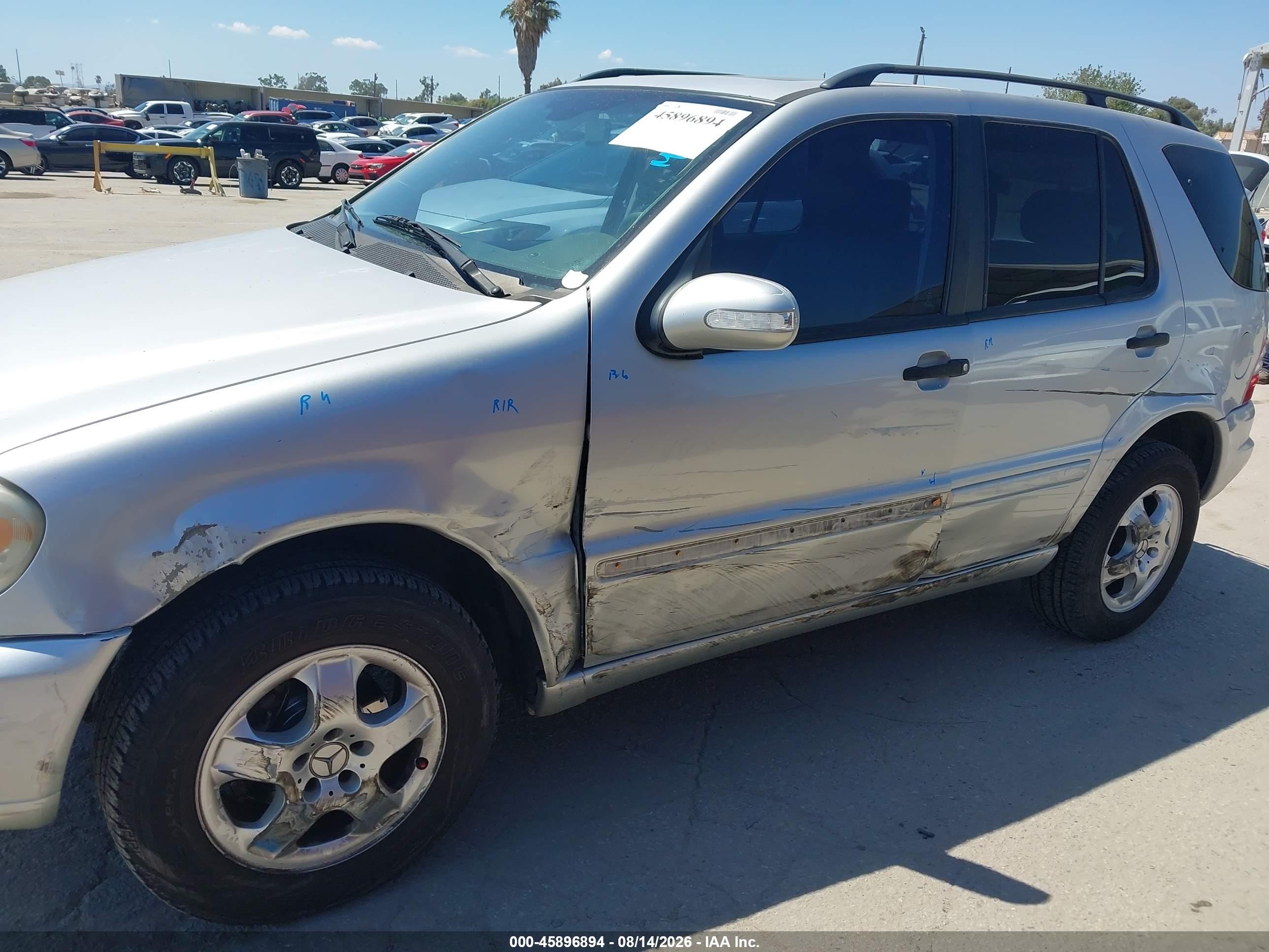 2002 Mercedes-benz Ml 320   Silver vin: 4JGAB54E92A354299