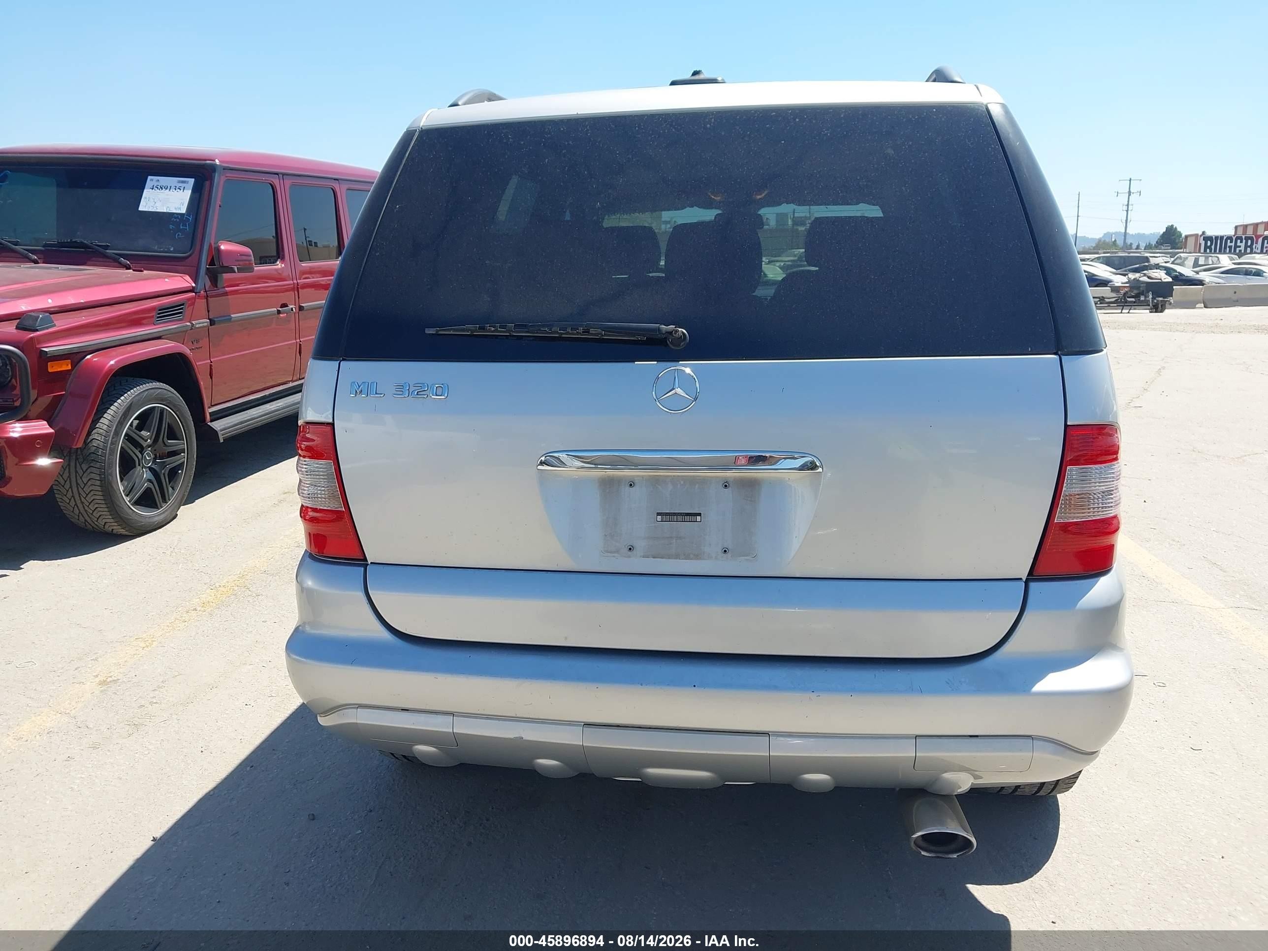 2002 Mercedes-benz Ml 320   Silver vin: 4JGAB54E92A354299