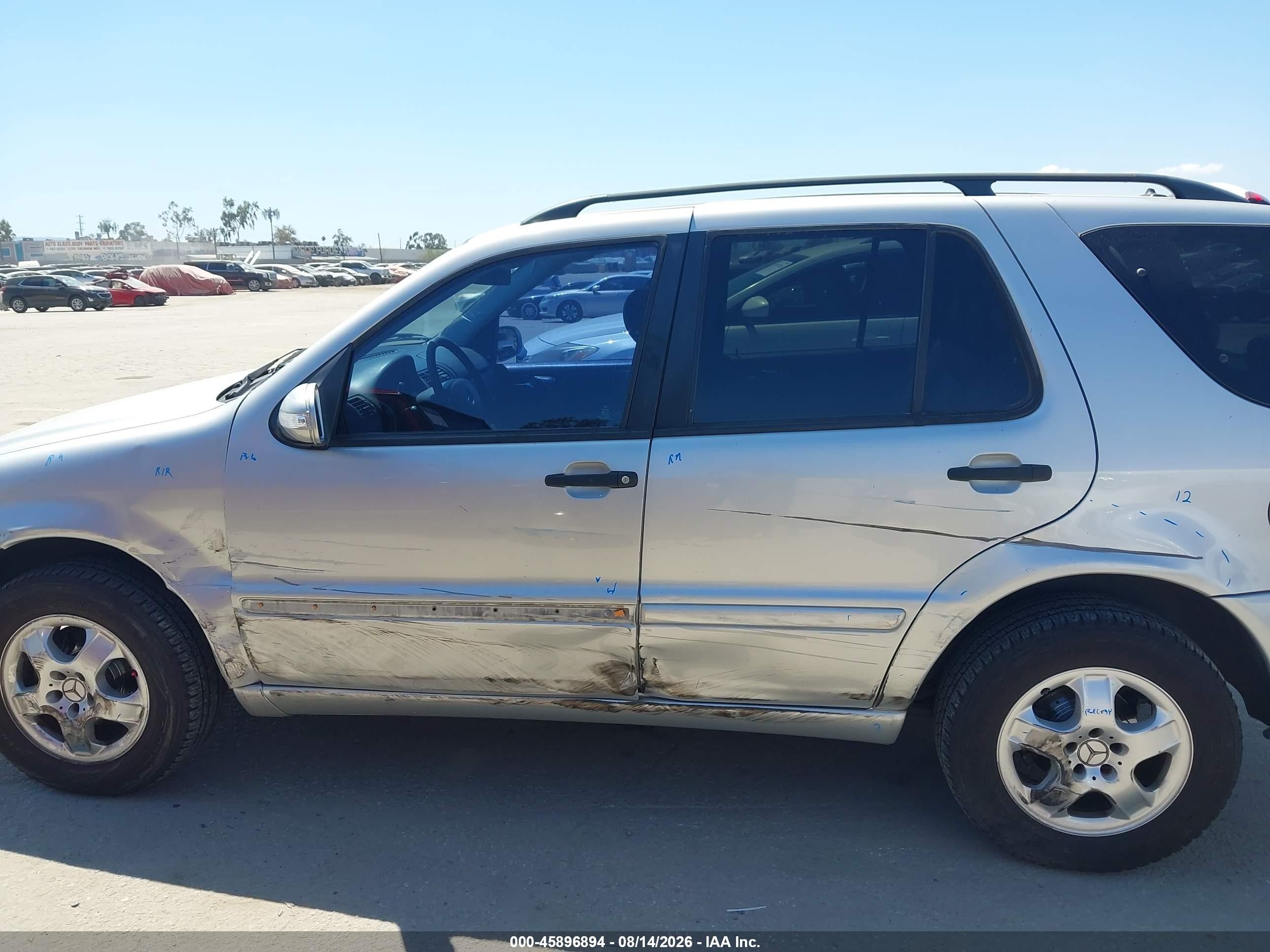 2002 Mercedes-benz Ml 320   Silver vin: 4JGAB54E92A354299