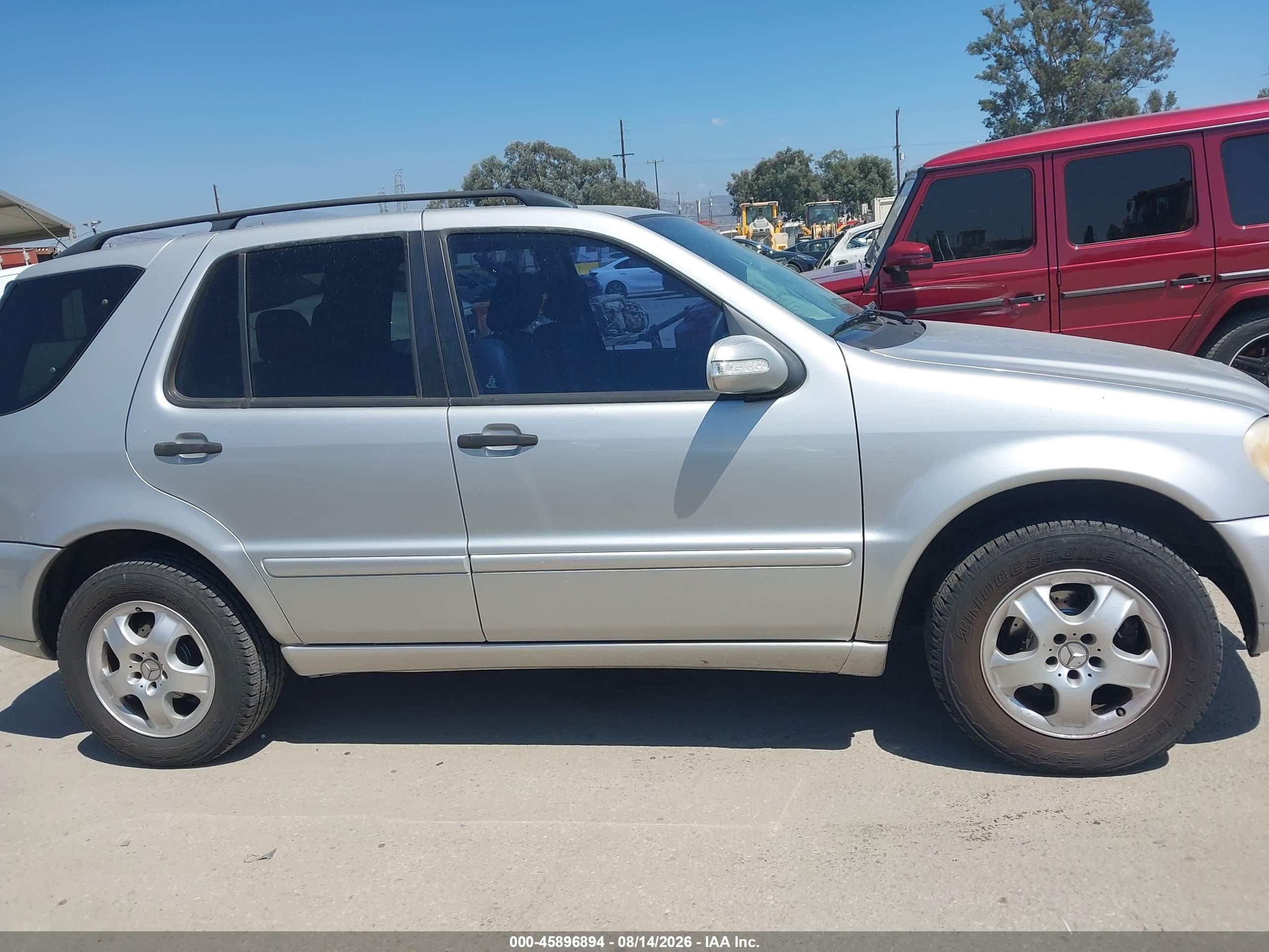 2002 Mercedes-benz Ml 320   Silver vin: 4JGAB54E92A354299