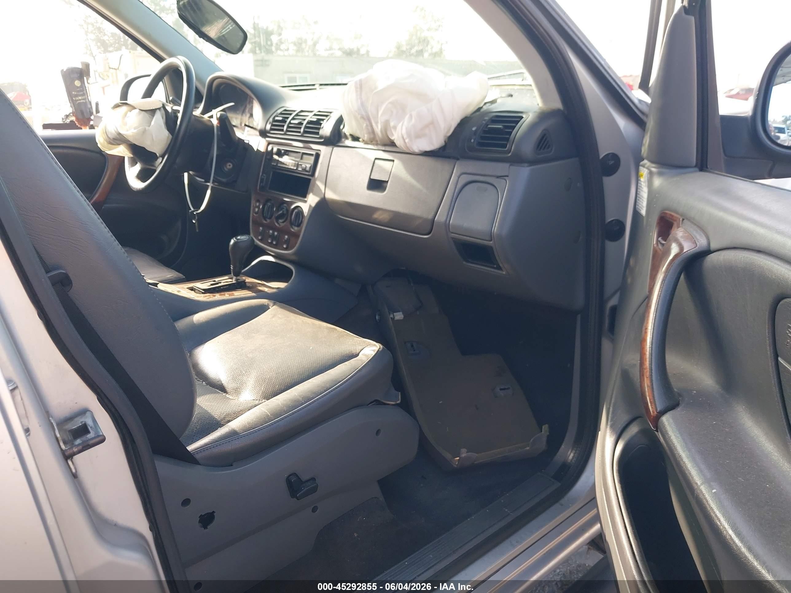 1999 Mercedes-benz Ml 320   Silver vin: 4JGAB54E9XA083364
