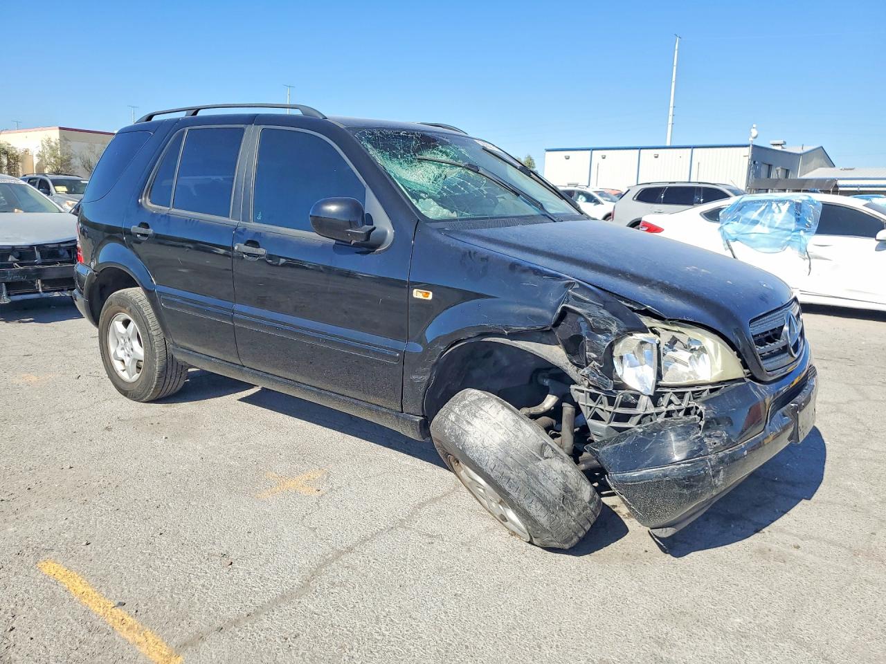 2000 Mercedes-benz Ml 320 Black vin: 4JGAB54E9YA204119