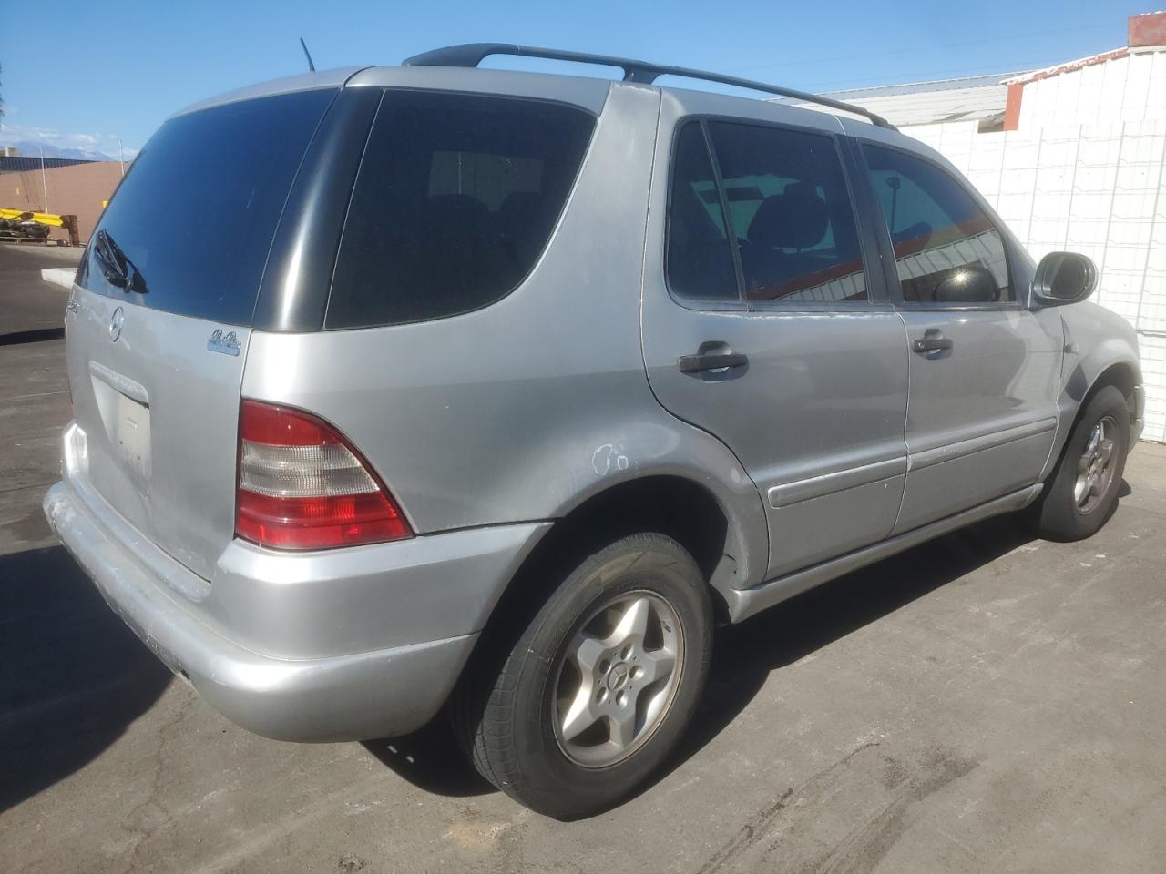 2001 Mercedes-benz Ml 320 Silver vin: 4JGAB54EX1A250354