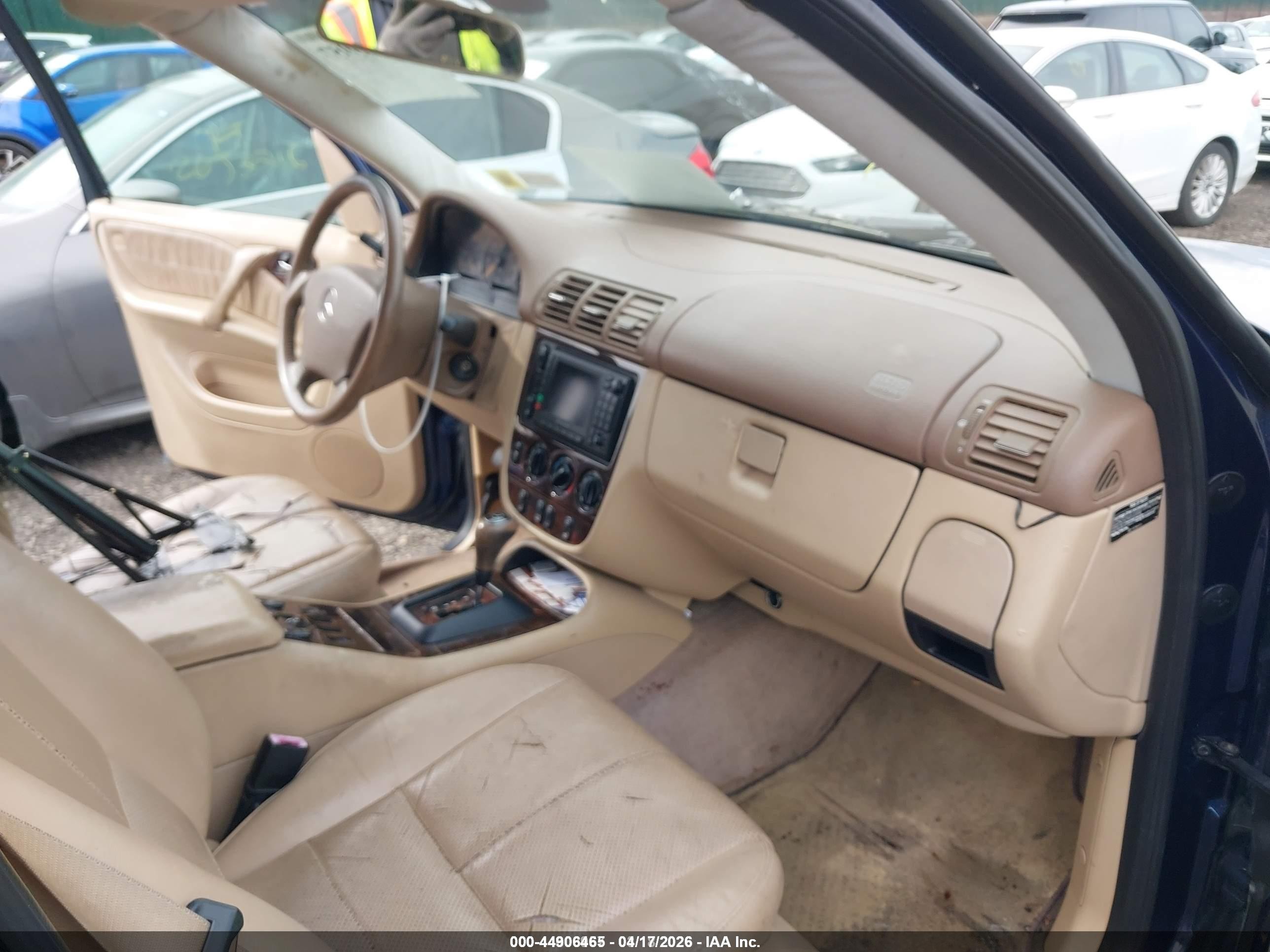 2001 Mercedes-benz Ml 320   Blue vin: 4JGAB54EX1A265470