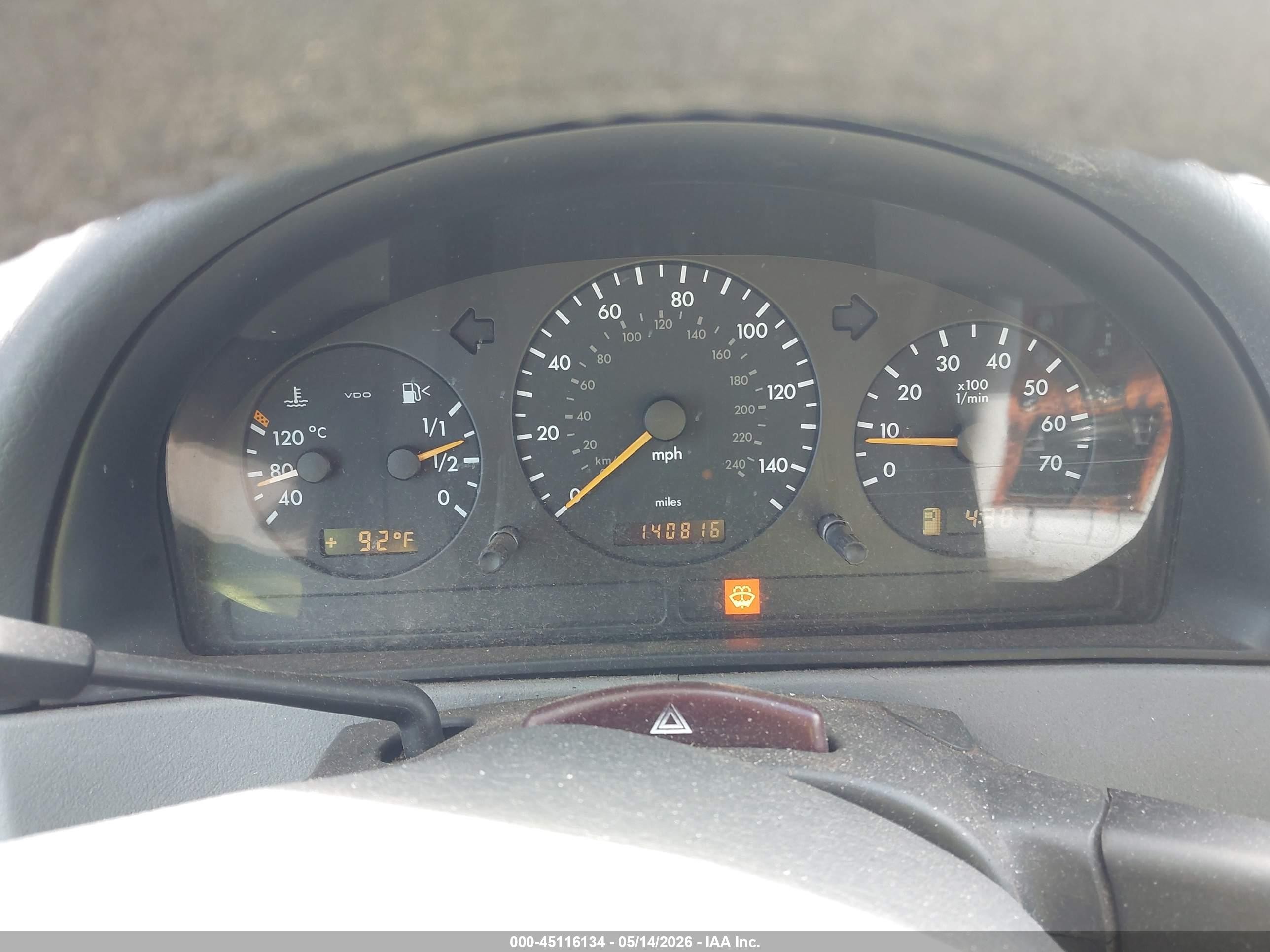 2002 Mercedes-benz Ml 320   Silver vin: 4JGAB54EX2A350326