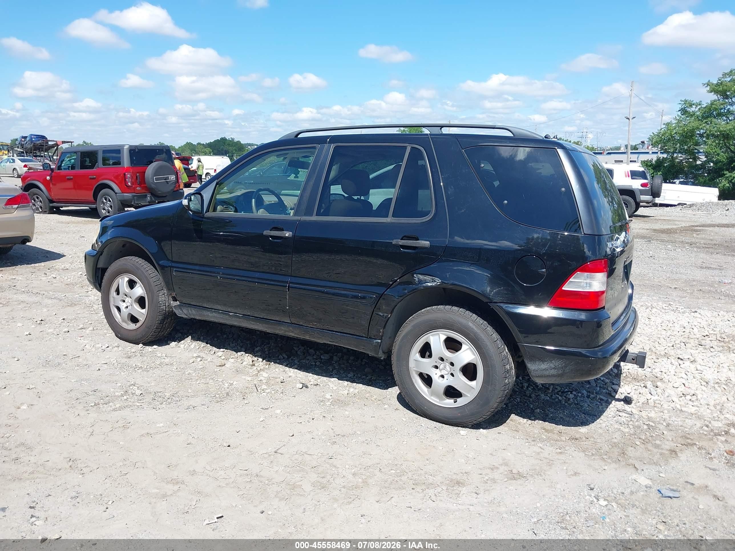 2003 Mercedes-benz Ml 320   Black vin: 4JGAB54EX3A372733