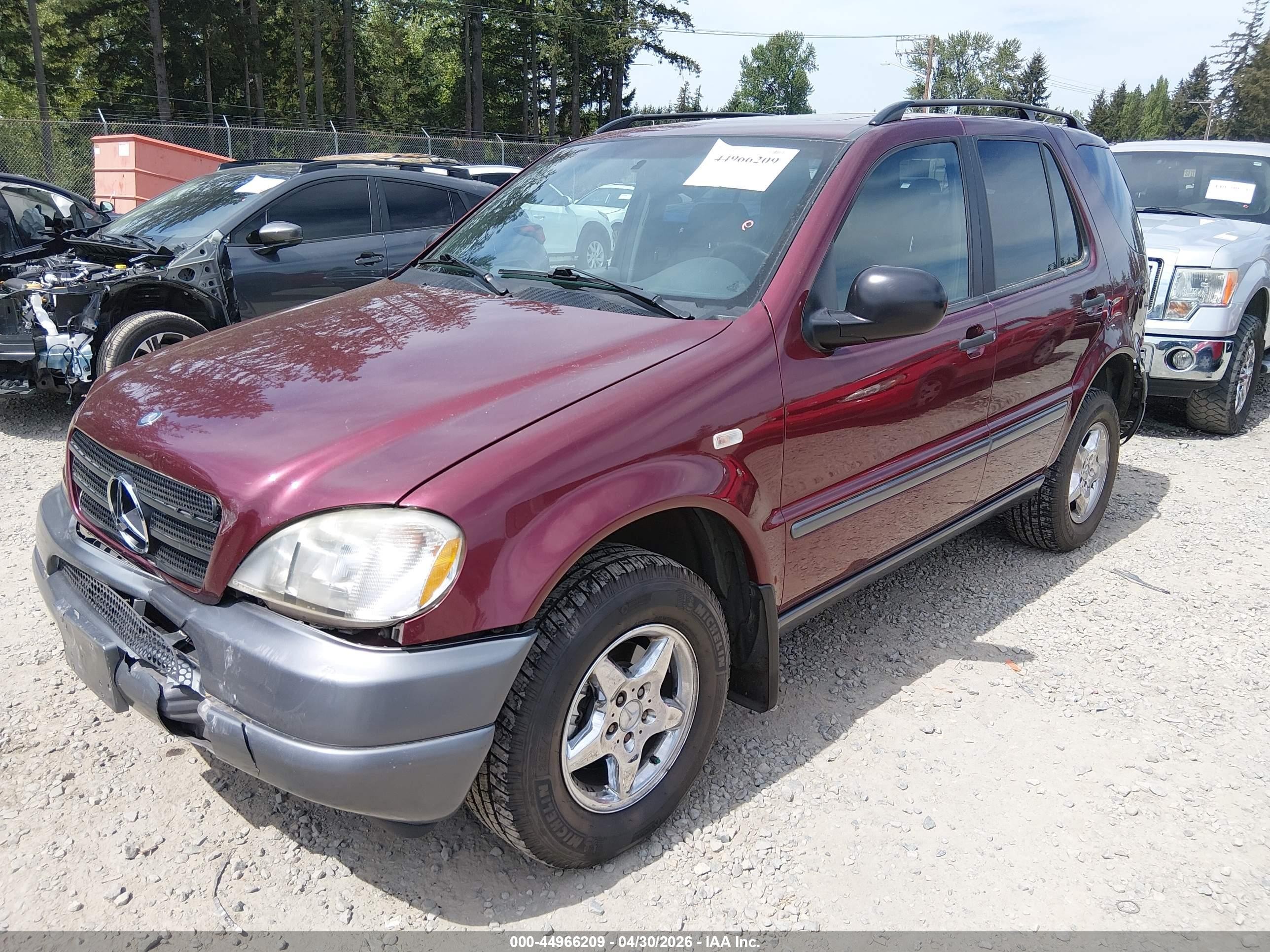 1998 Mercedes-benz Ml 320 Classic Red vin: 4JGAB54EXWA012401