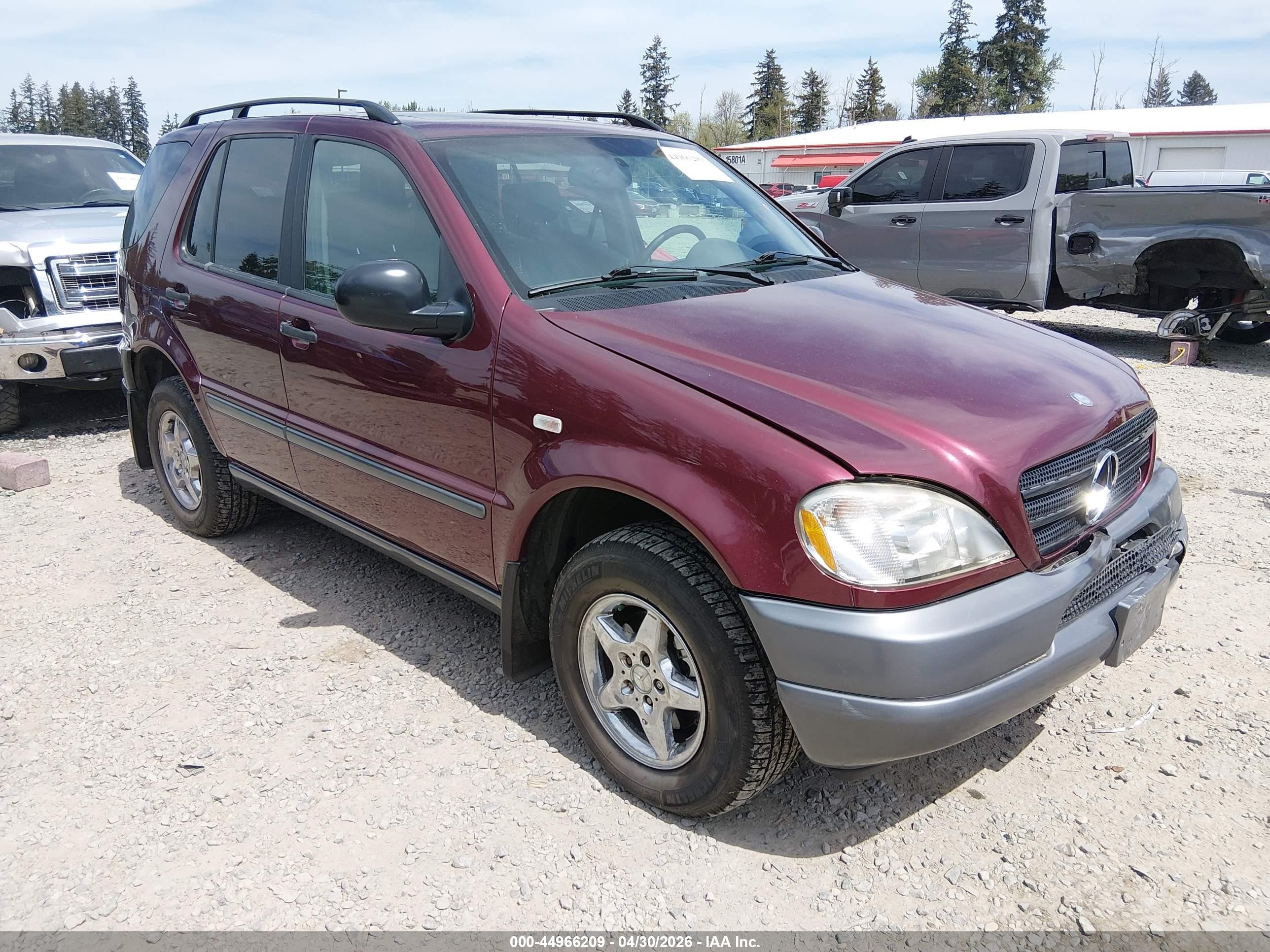 1998 Mercedes-benz Ml 320 Classic Red vin: 4JGAB54EXWA012401