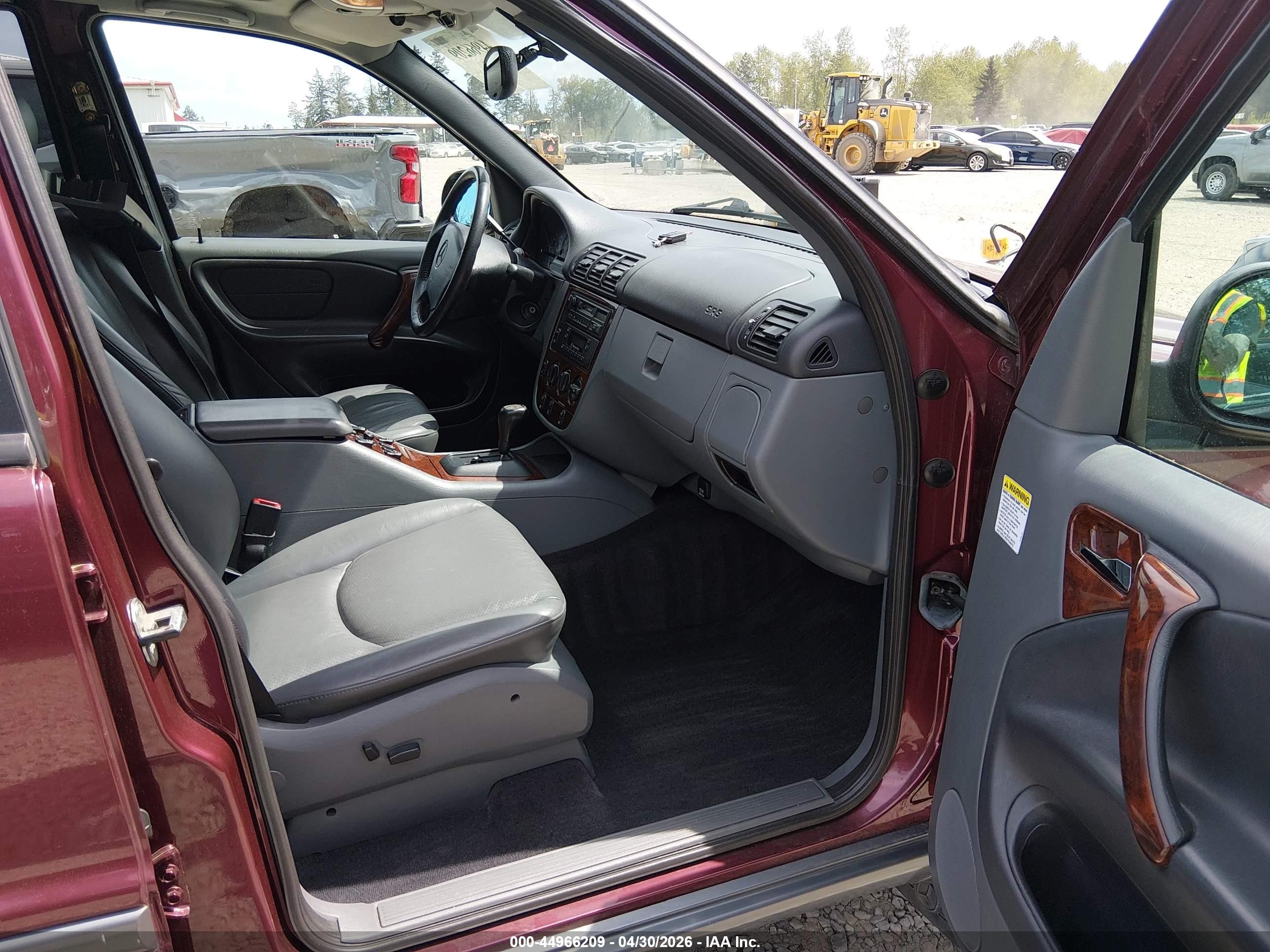 1998 Mercedes-benz Ml 320 Classic Red vin: 4JGAB54EXWA012401