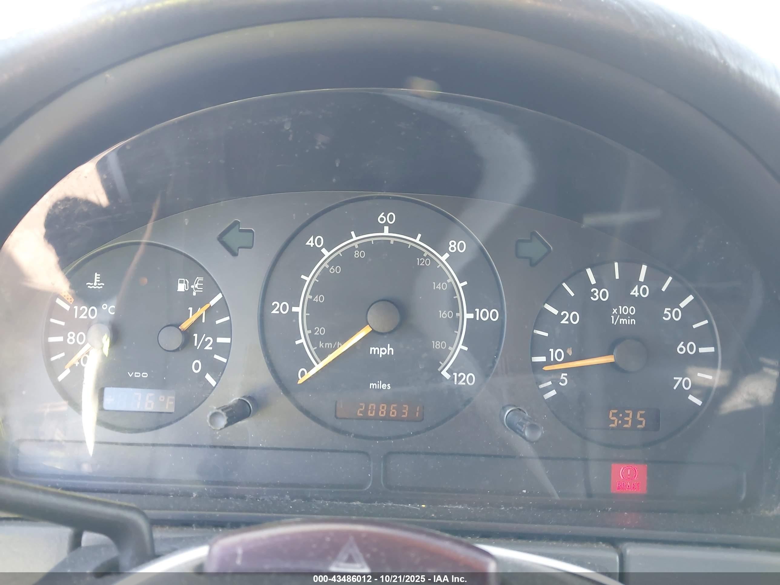 1999 Mercedes-benz Ml 320 White vin: 4JGAB54EXXA133883
