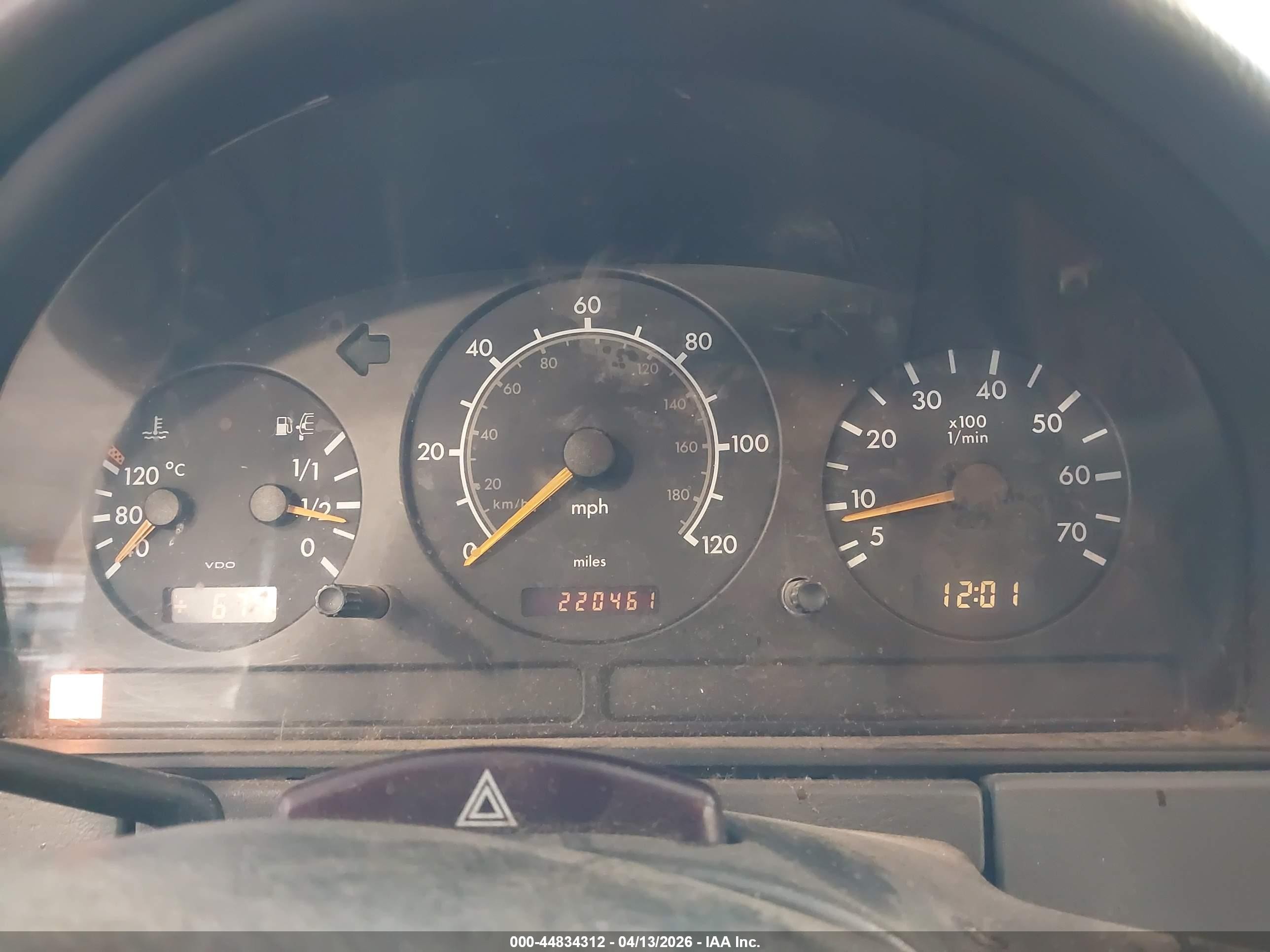 1999 Mercedes-benz Ml 320   Белый vin: 4JGAB54EXXA142549