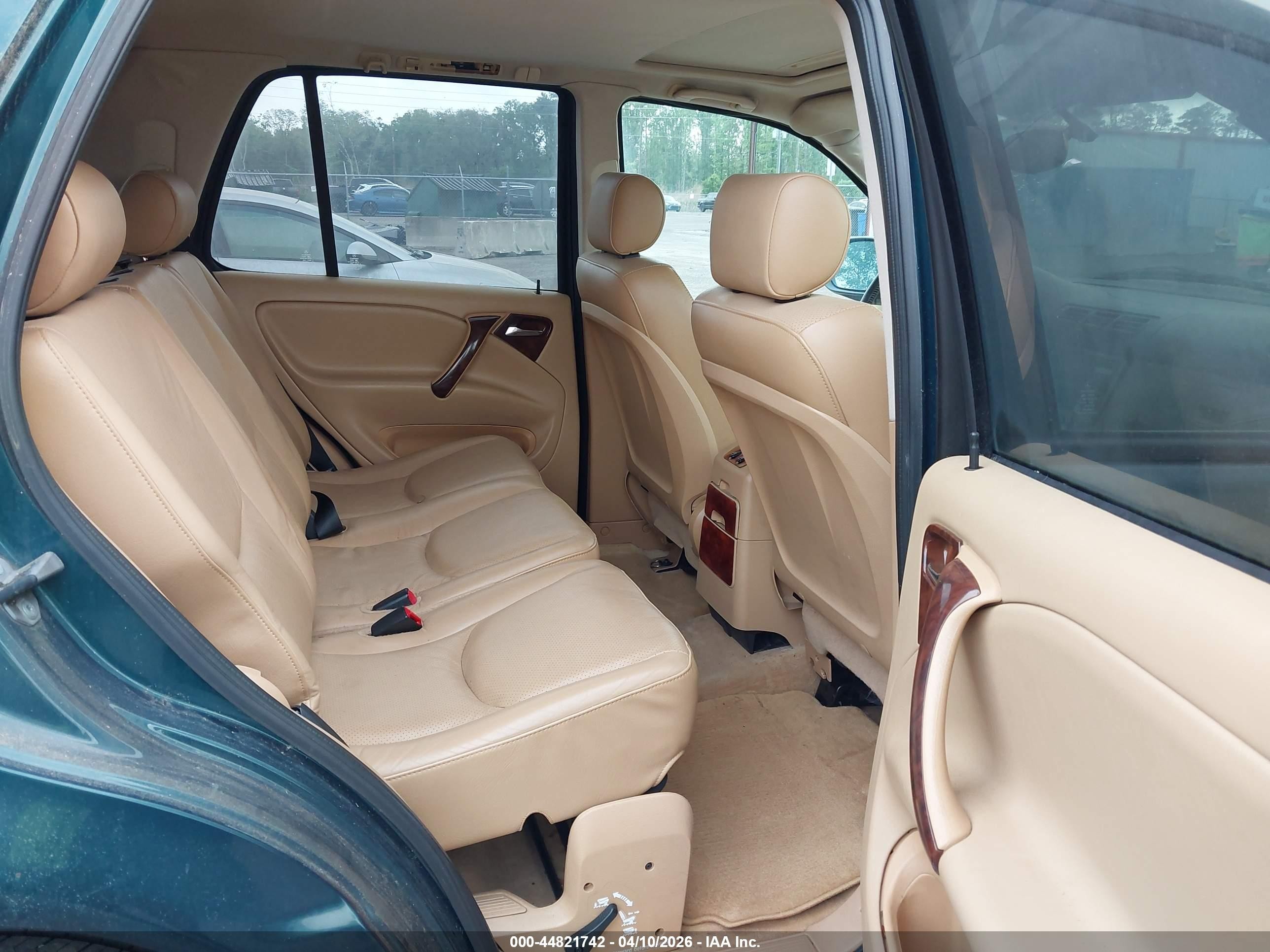 1999 Mercedes-benz Ml 320   Зеленый vin: 4JGAB54EXXA145015