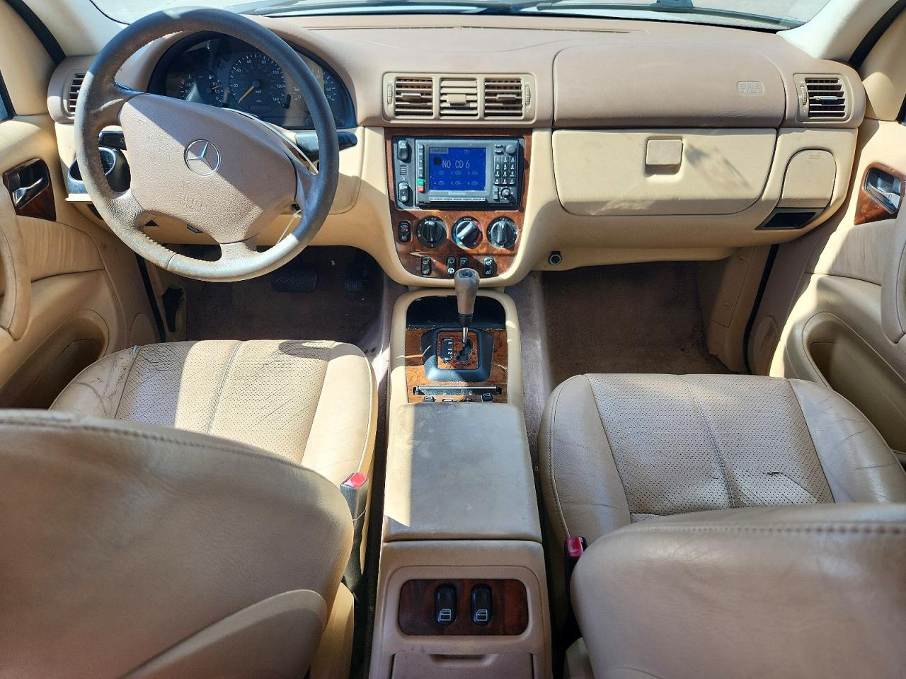 2000 Mercedes-benz Ml 320 White vin: 4JGAB54EXYA193969