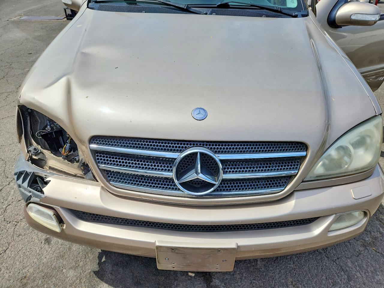 2004 Mercedes-benz Ml 350 Золотой vin: 4JGAB57EX4A502958