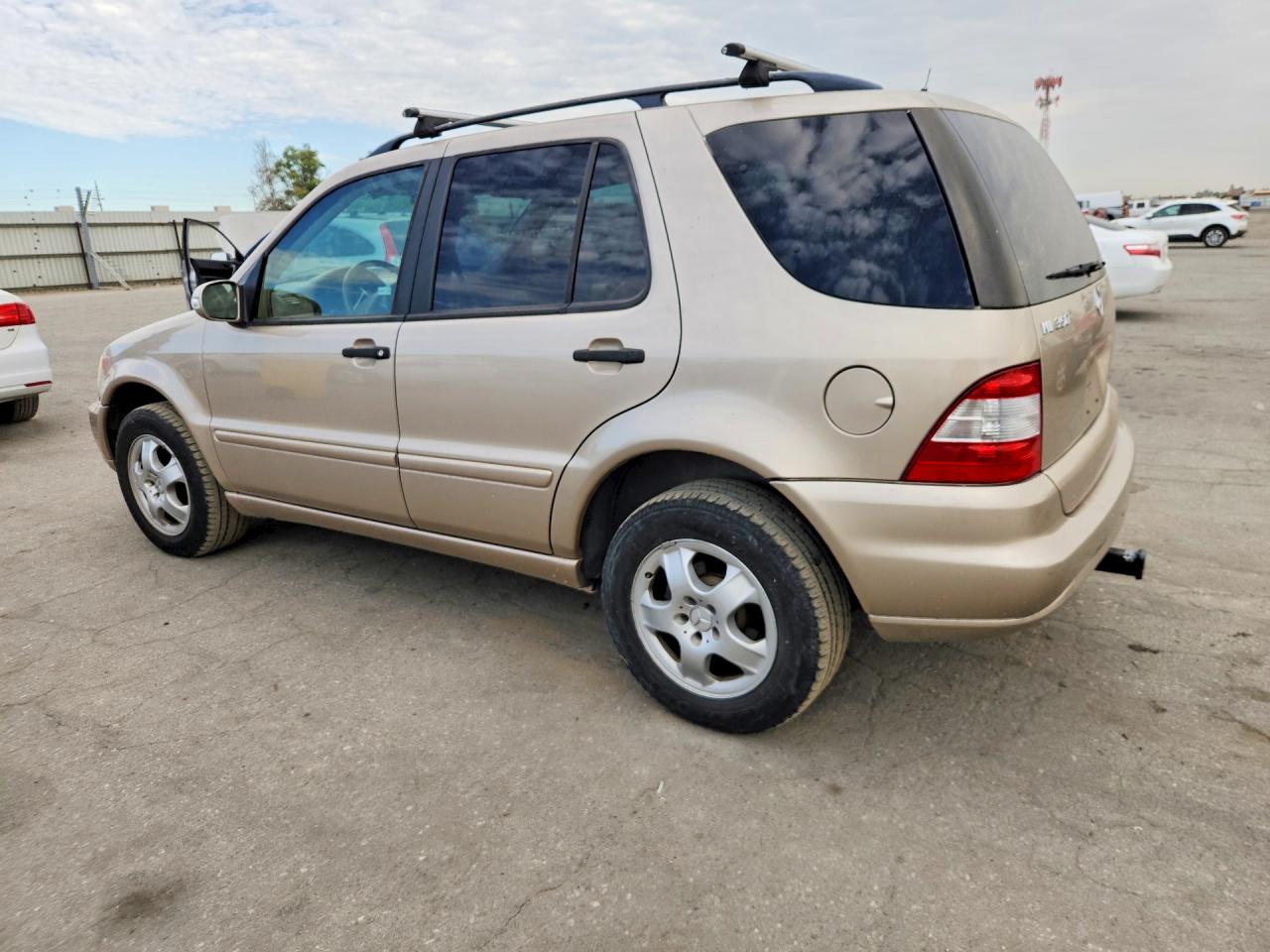 2004 Mercedes-benz Ml 350 Желто-коричневый vin: 4JGAB57EX4A508629