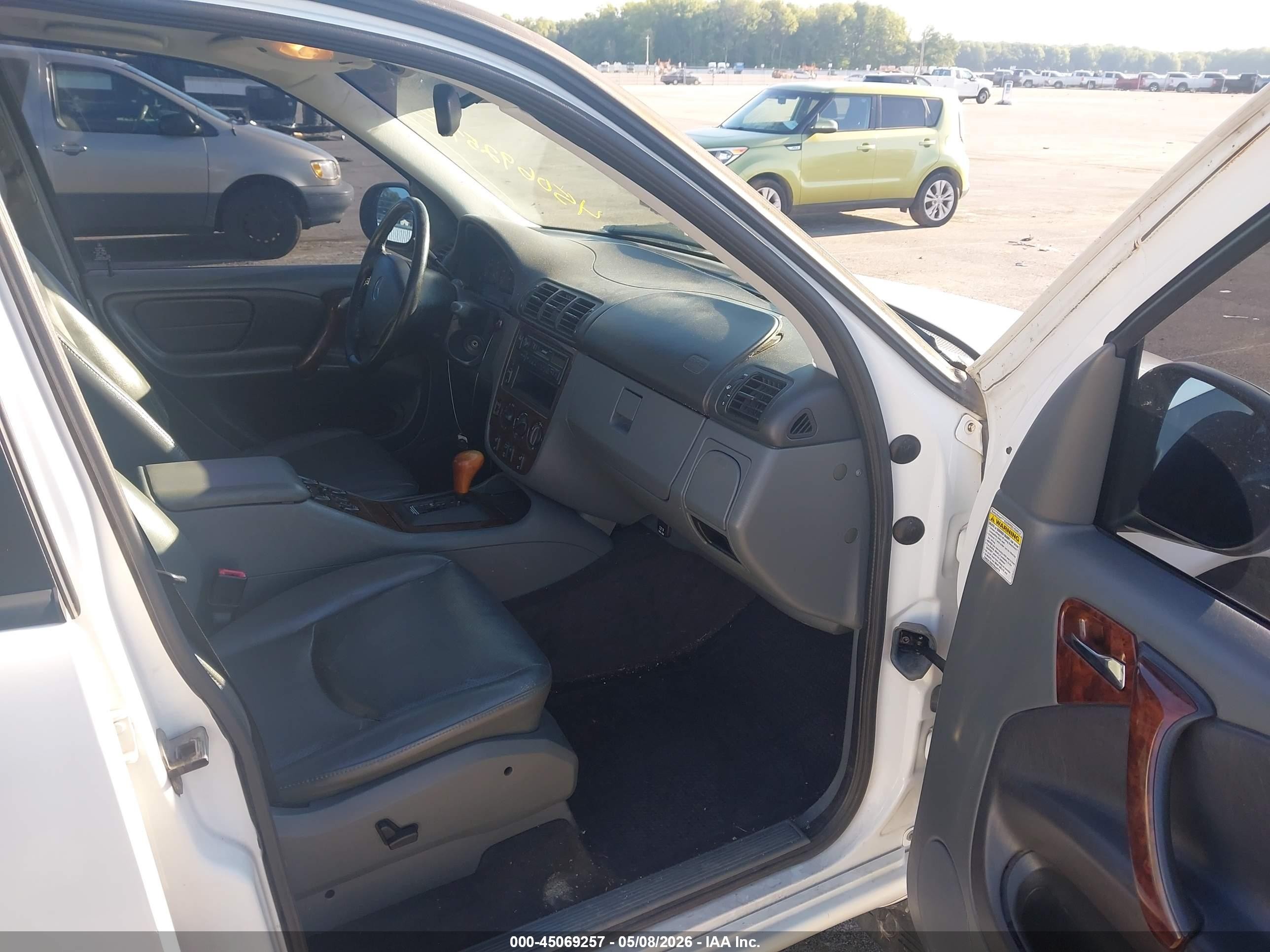 1999 Mercedes-benz Ml 430   Белый vin: 4JGAB72E1XA076648