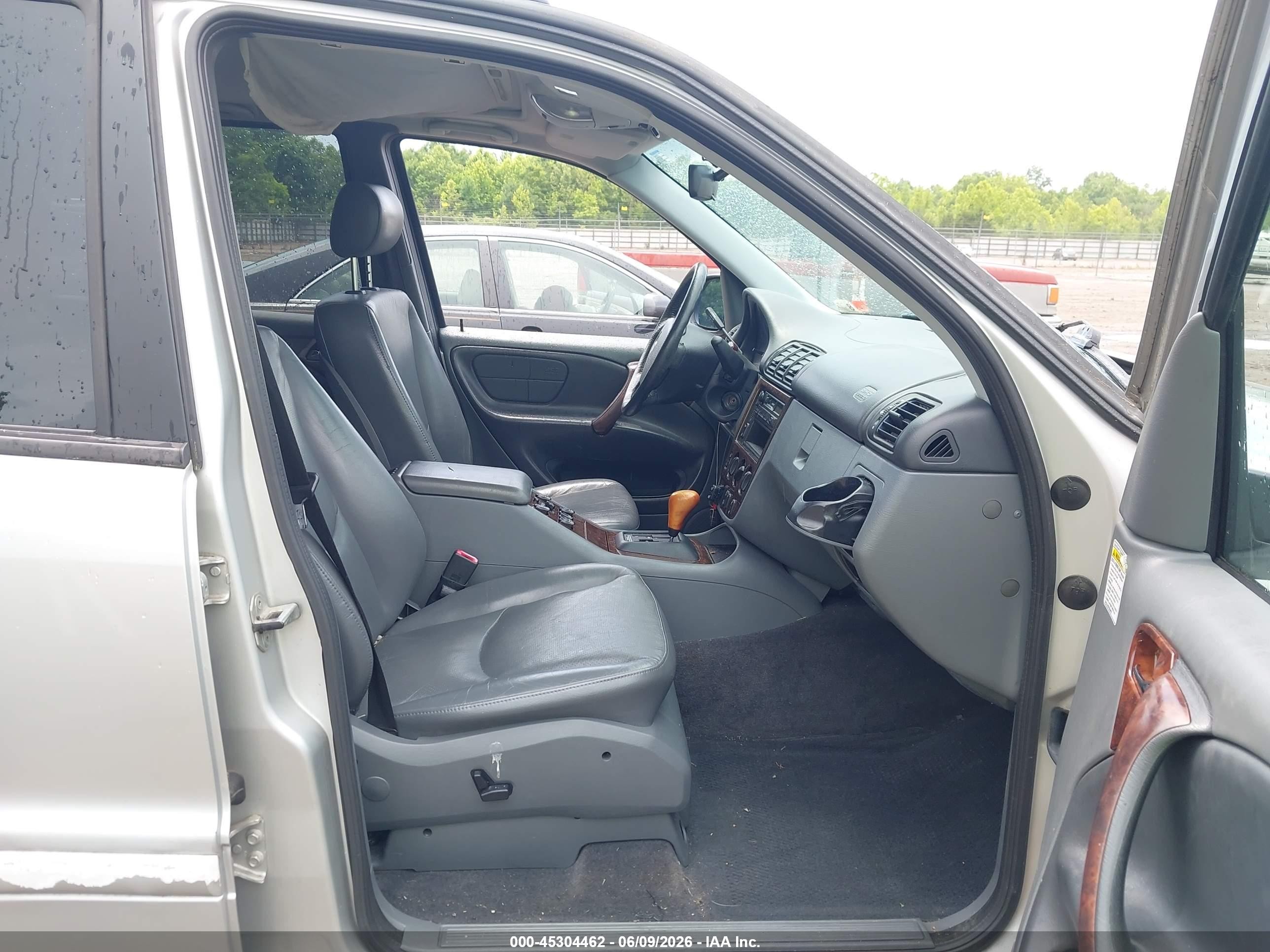1999 Mercedes-benz Ml 430   Silver vin: 4JGAB72E1XA077136