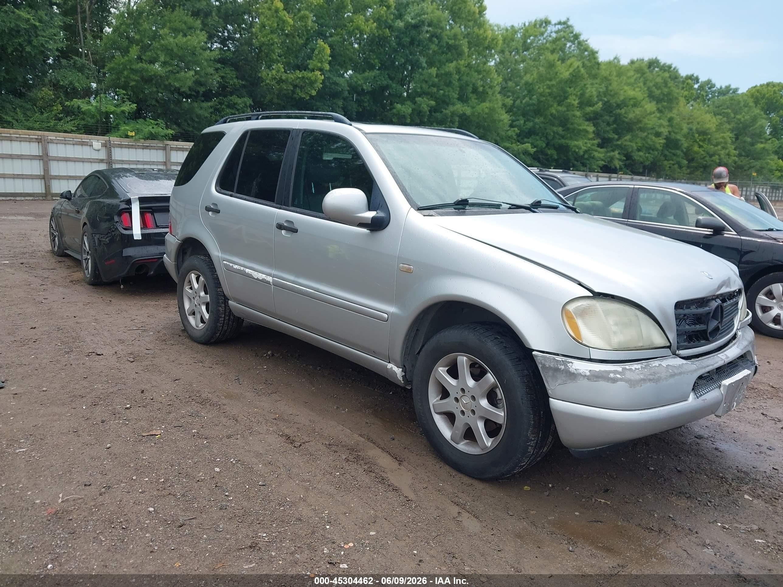 1999 Mercedes-benz Ml 430   Silver vin: 4JGAB72E1XA077136