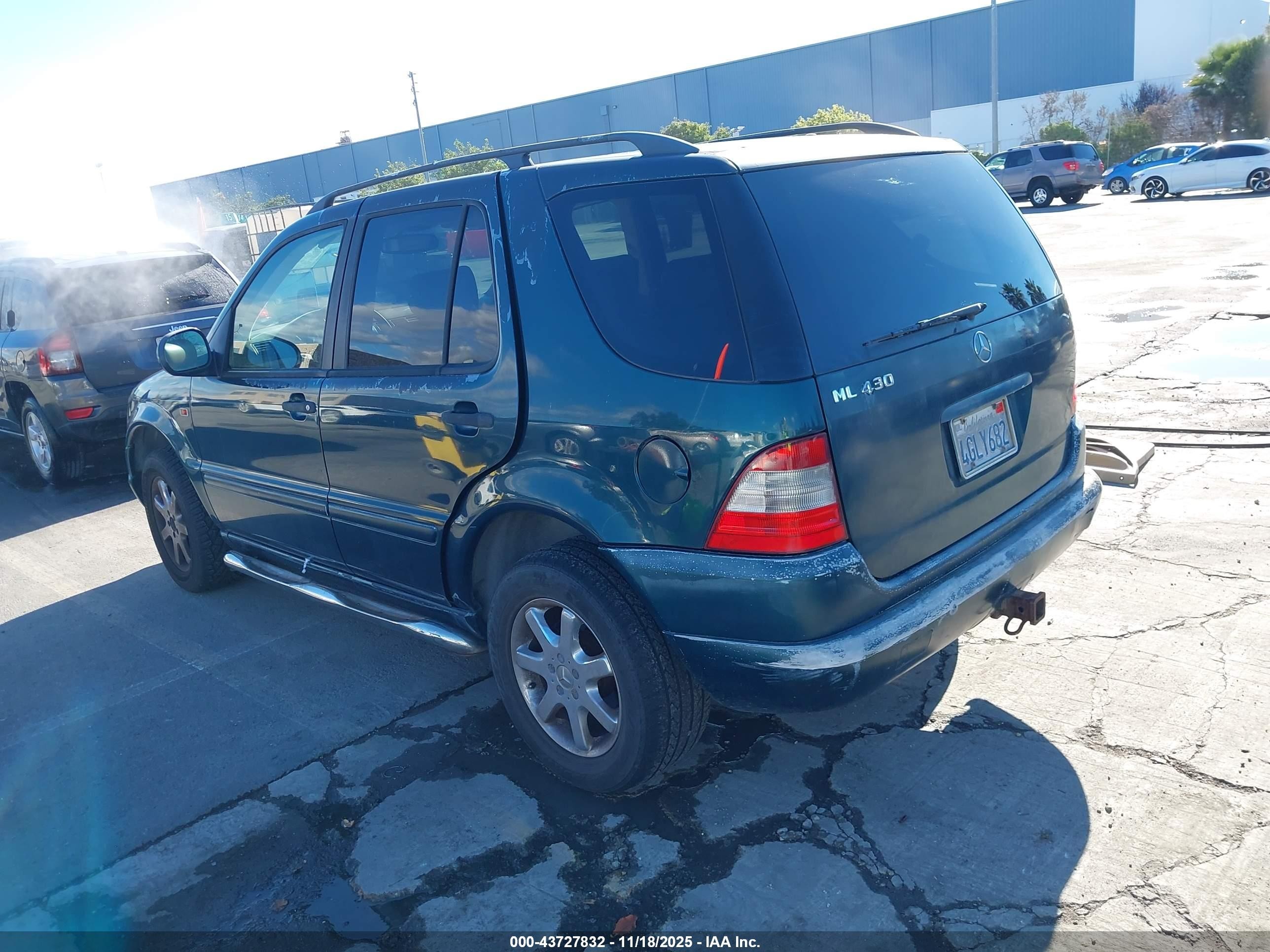 1999 Mercedes-benz Ml 430   Green vin: 4JGAB72E3XA123310