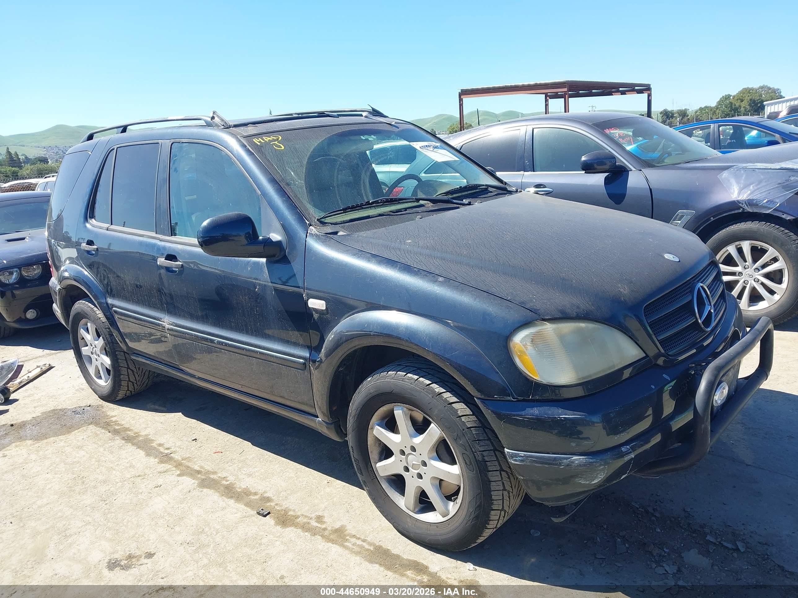4JGAB72E3YA168040