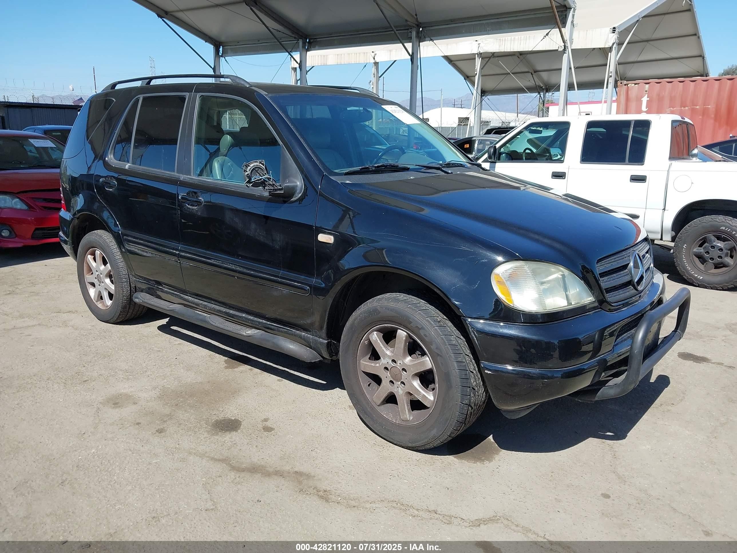 1999 Mercedes-benz Ml 430   Black vin: 4JGAB72E4XA080788
