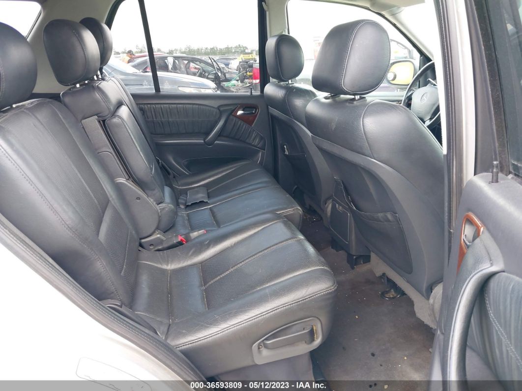 2000 Mercedes-benz M-class   Silver vin: 4JGAB72E4YA146306