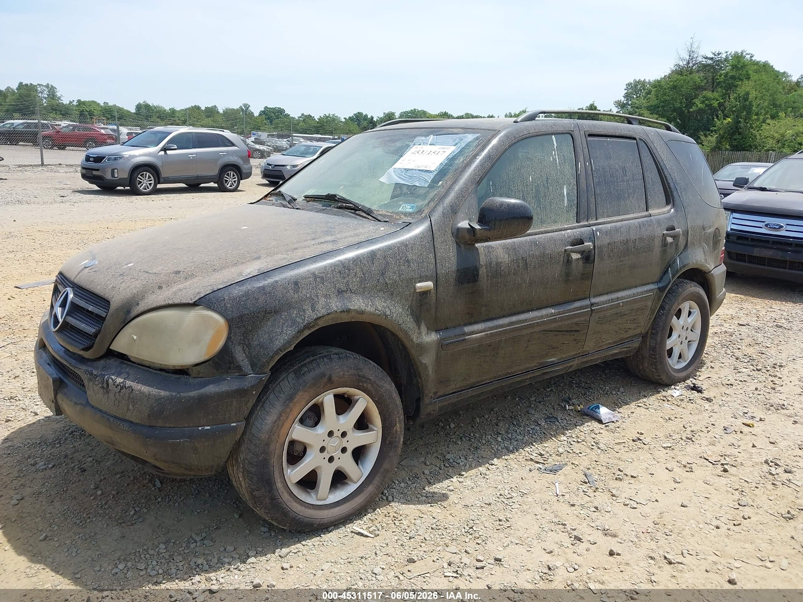 2001 Mercedes-benz Ml 430   Black vin: 4JGAB72E71A225426
