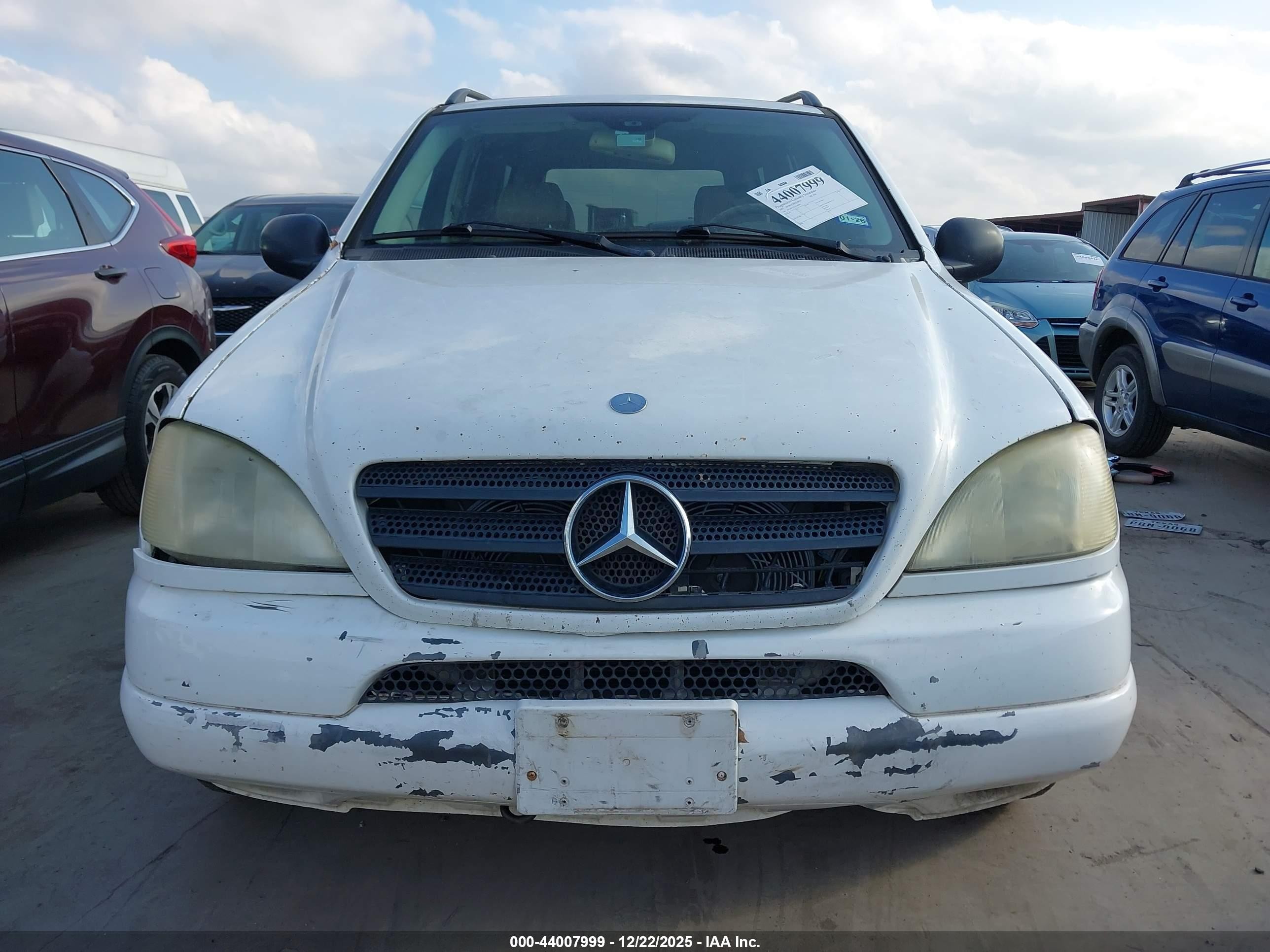 2001 Mercedes-benz Ml 430   White vin: 4JGAB72E71A269801