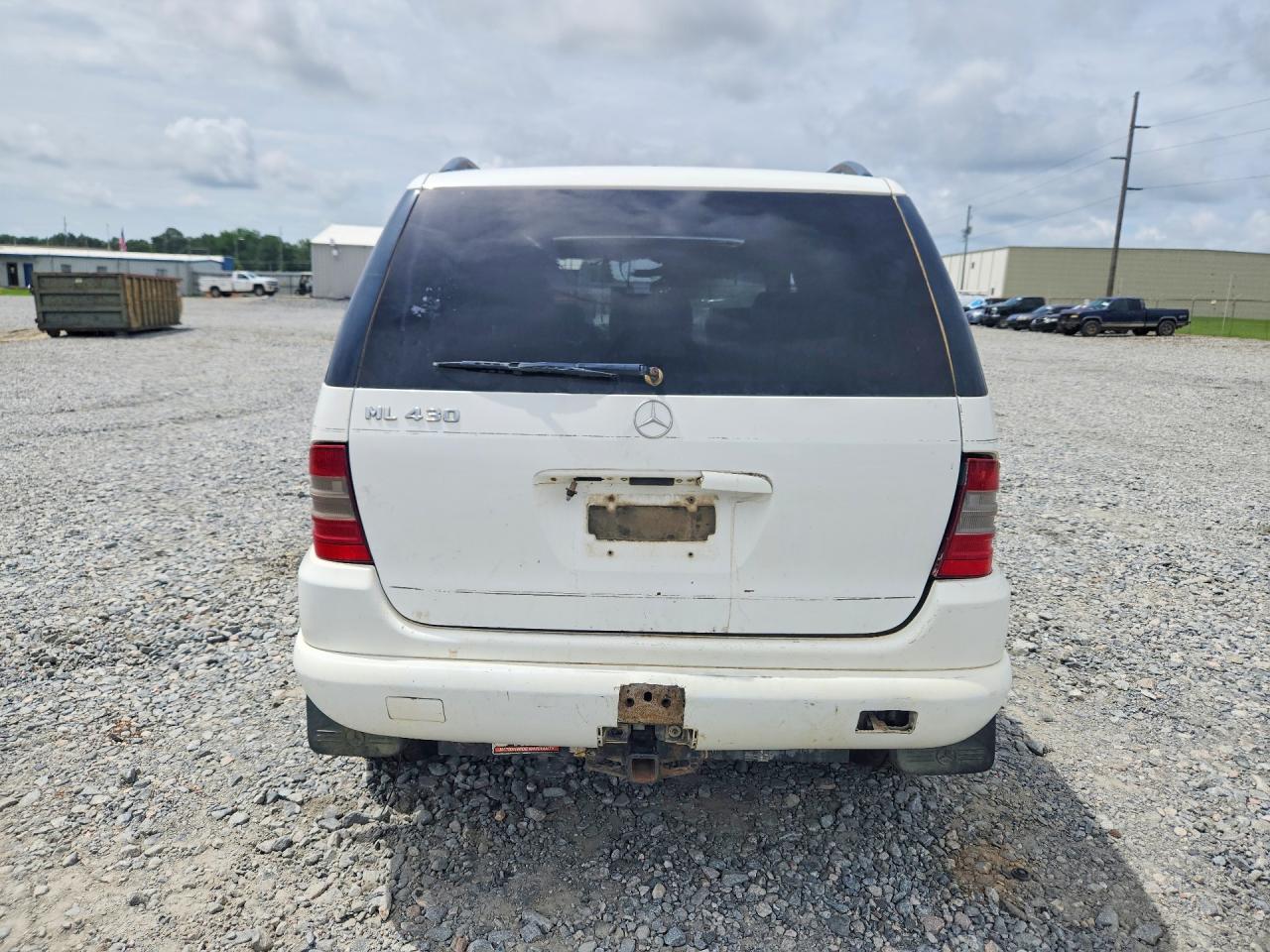 1999 Mercedes-benz Ml 430 White vin: 4JGAB72E7XA085452