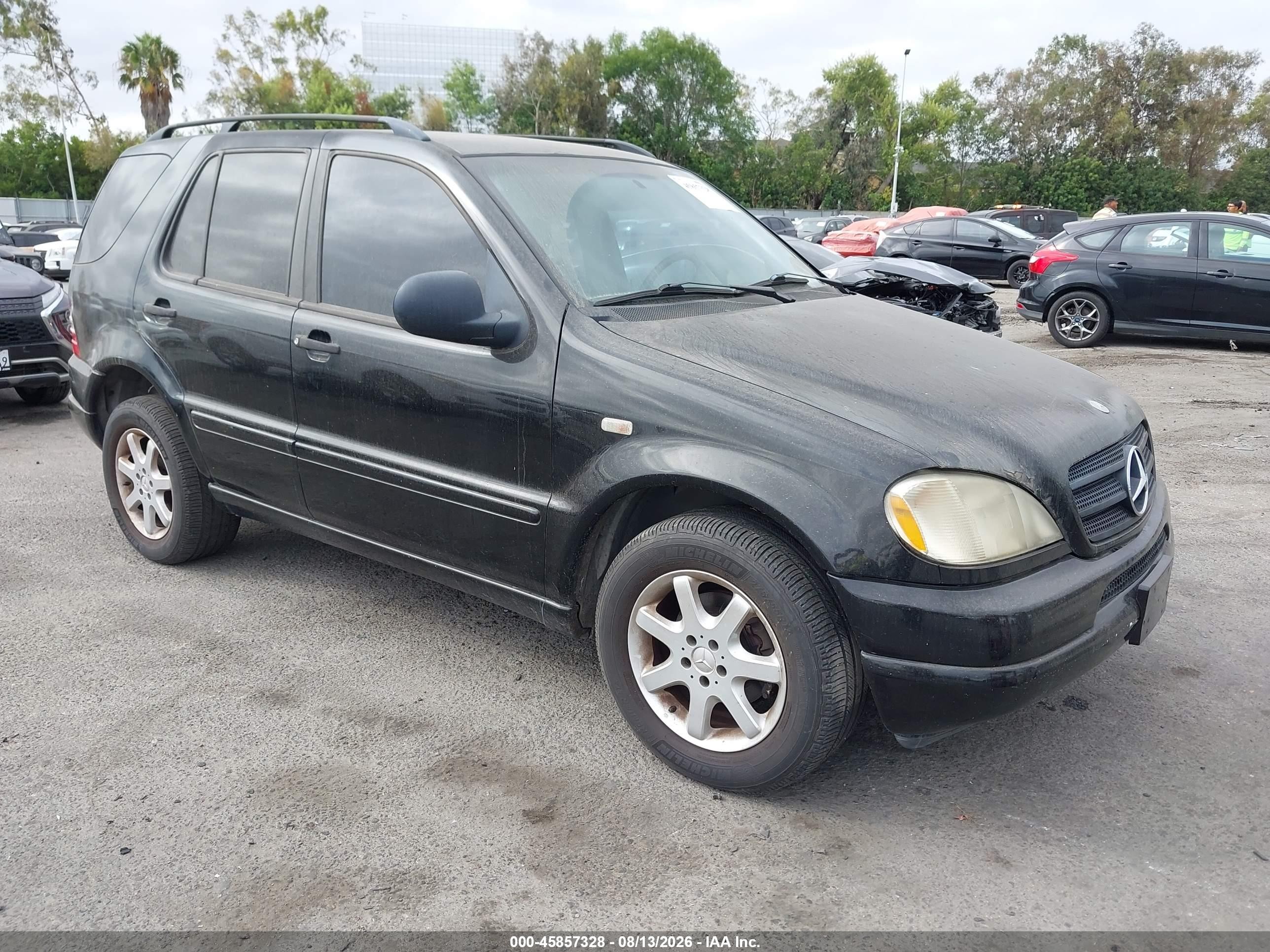 1999 Mercedes-benz Ml 430   Black vin: 4JGAB72E8XA084729