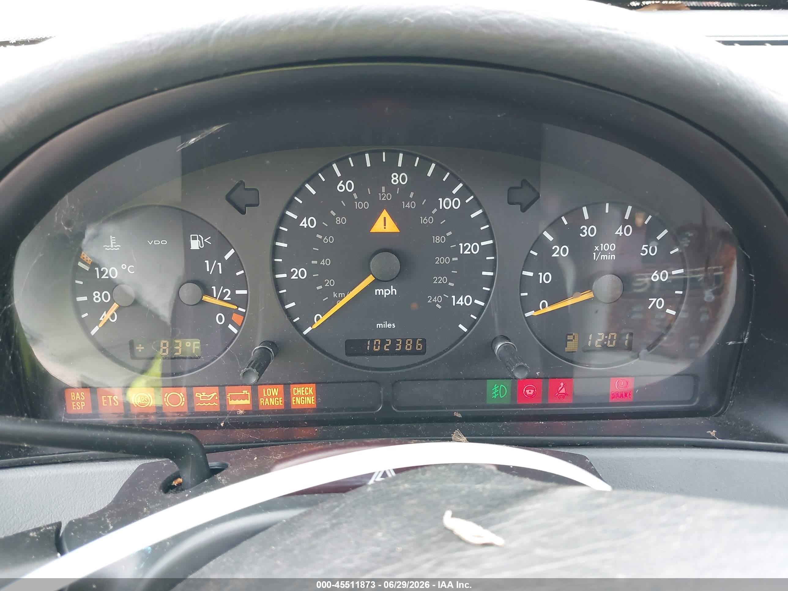 2000 Mercedes-benz Ml 430   Black vin: 4JGAB72E8YA193497